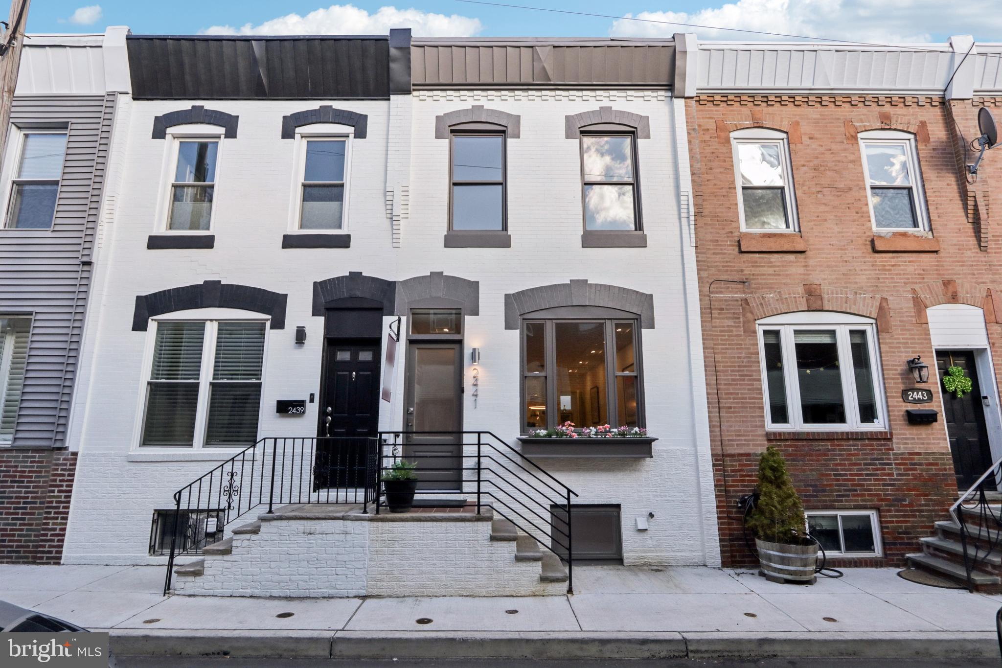 PASSYUNK SQUARE - Residential