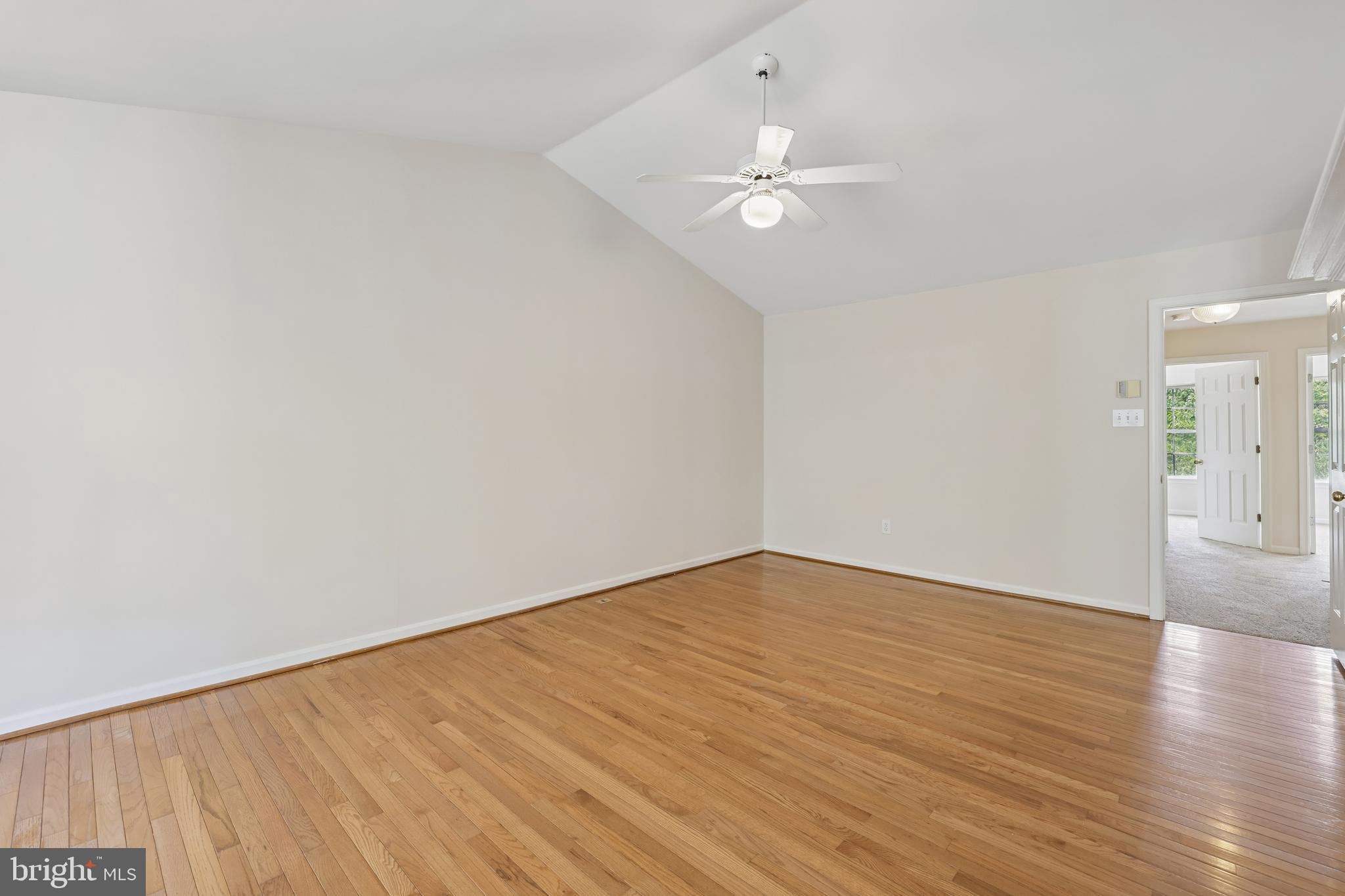 COLLEGE HILLS - Residential