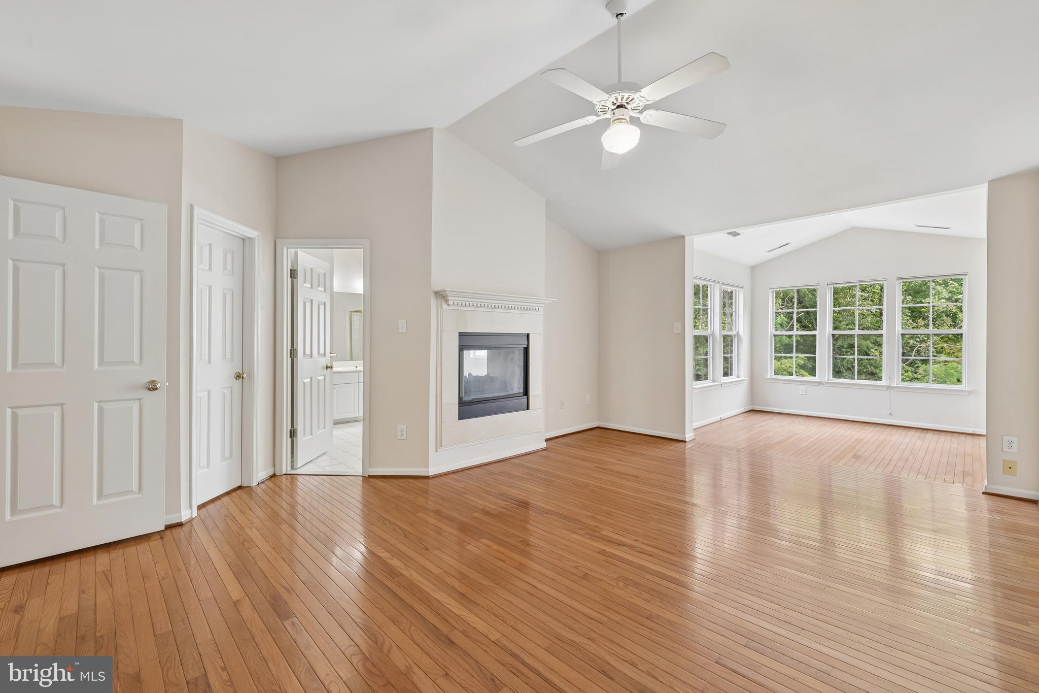 COLLEGE HILLS - Residential