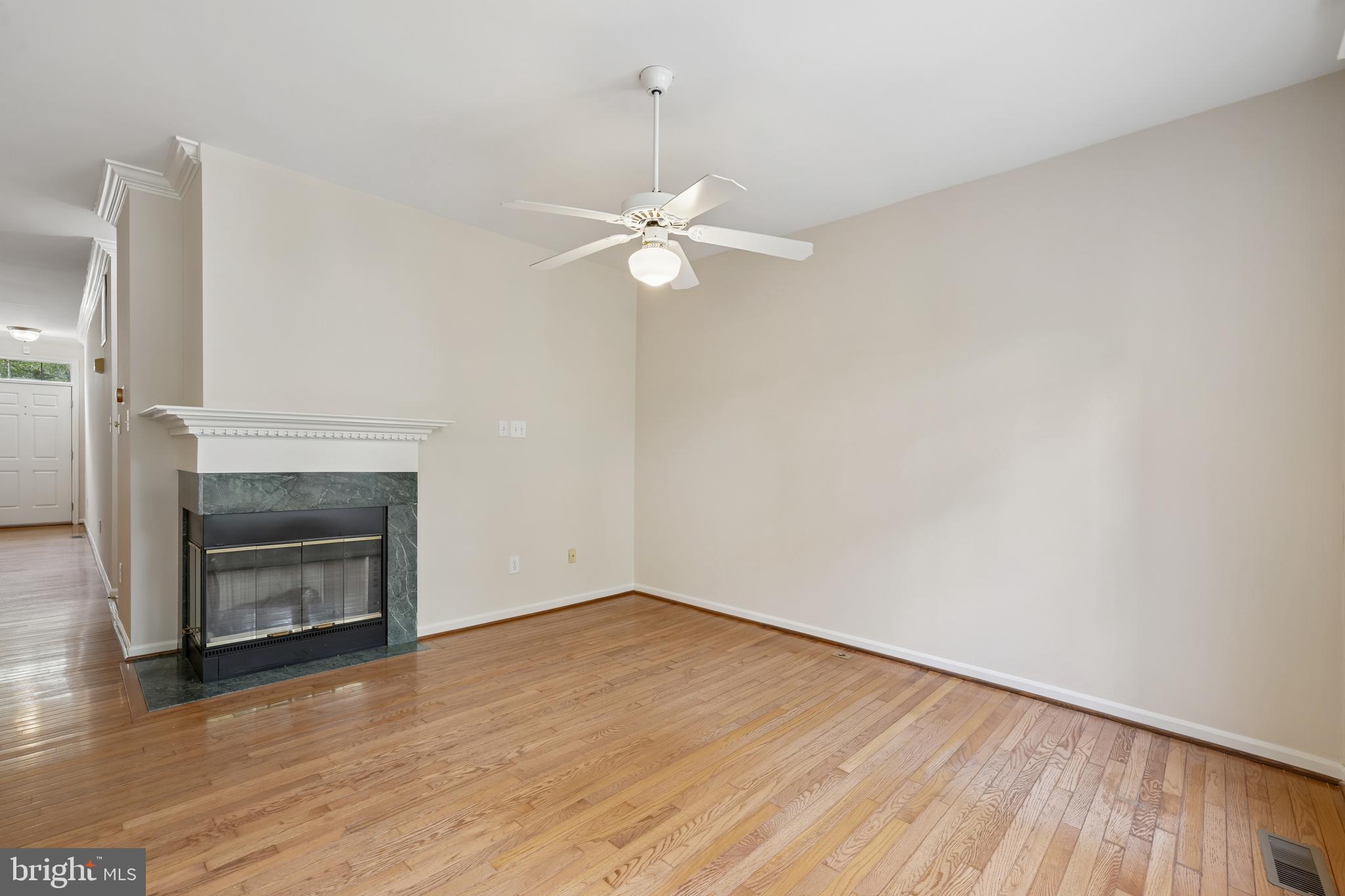 COLLEGE HILLS - Residential