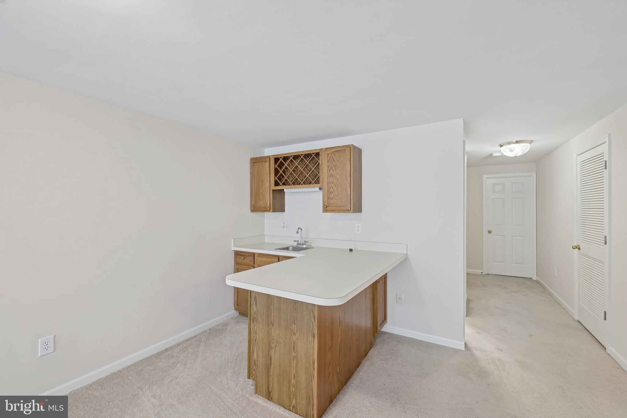 COLLEGE HILLS - Residential