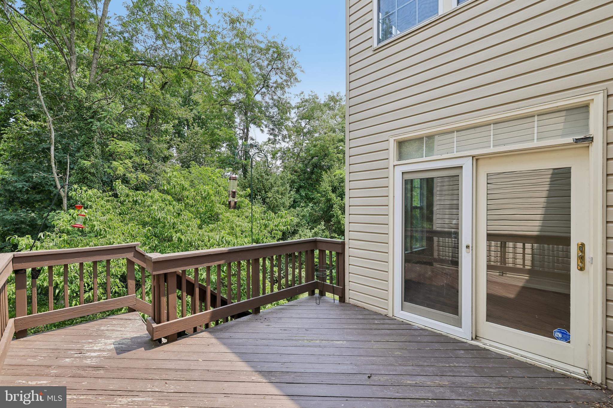 COLLEGE HILLS - Residential