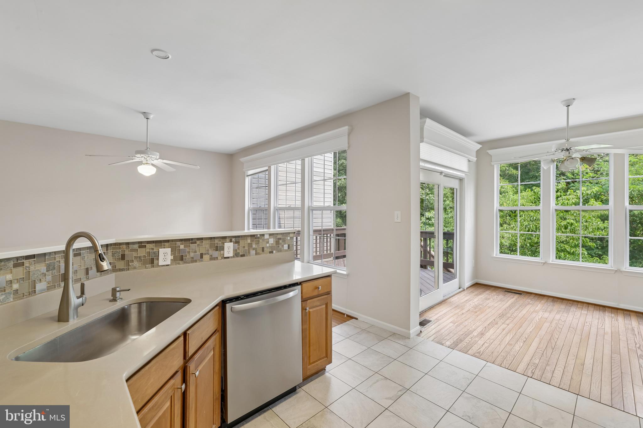 COLLEGE HILLS - Residential