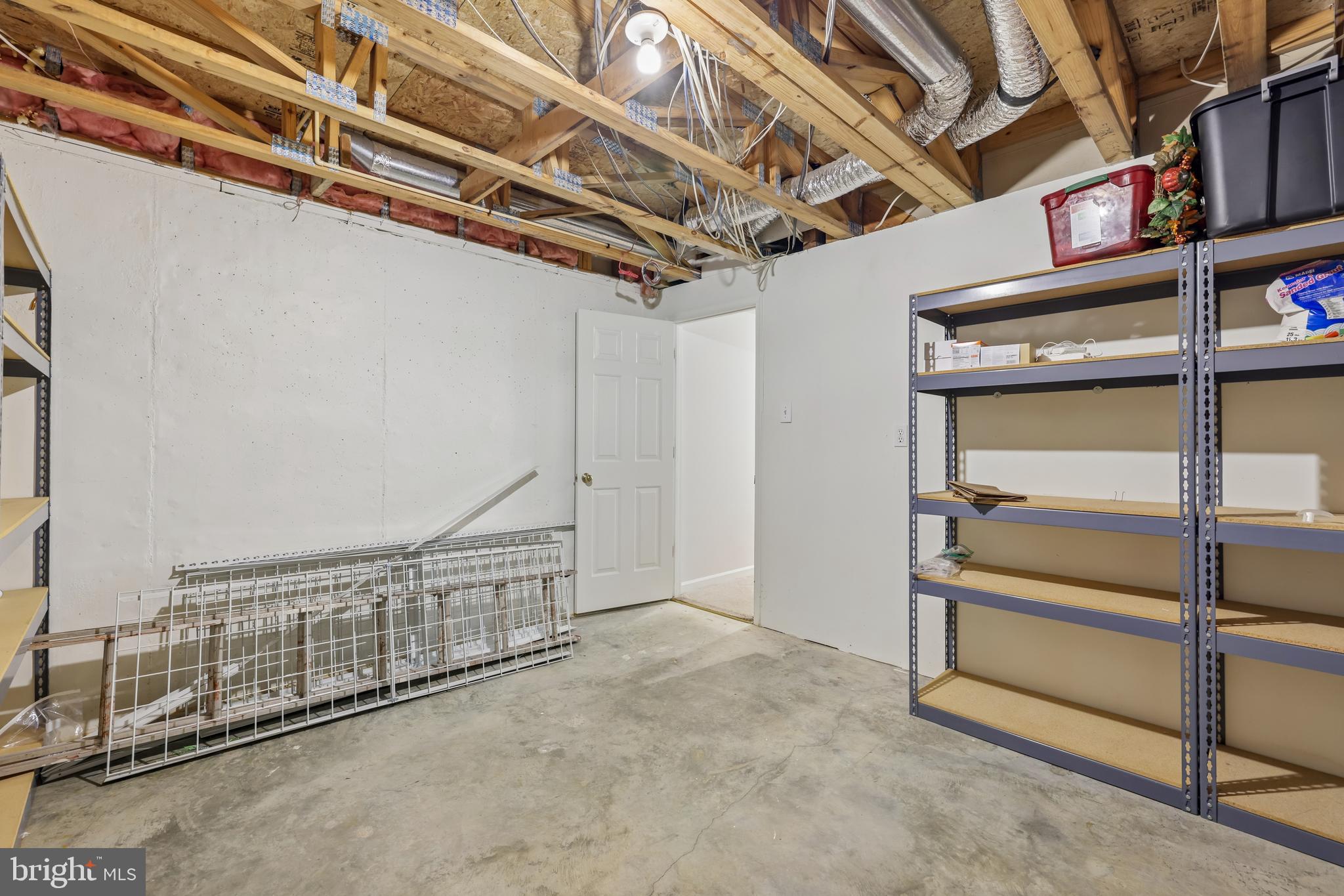 COLLEGE HILLS - Residential