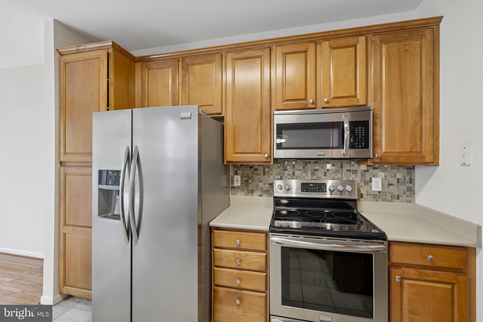 COLLEGE HILLS - Residential