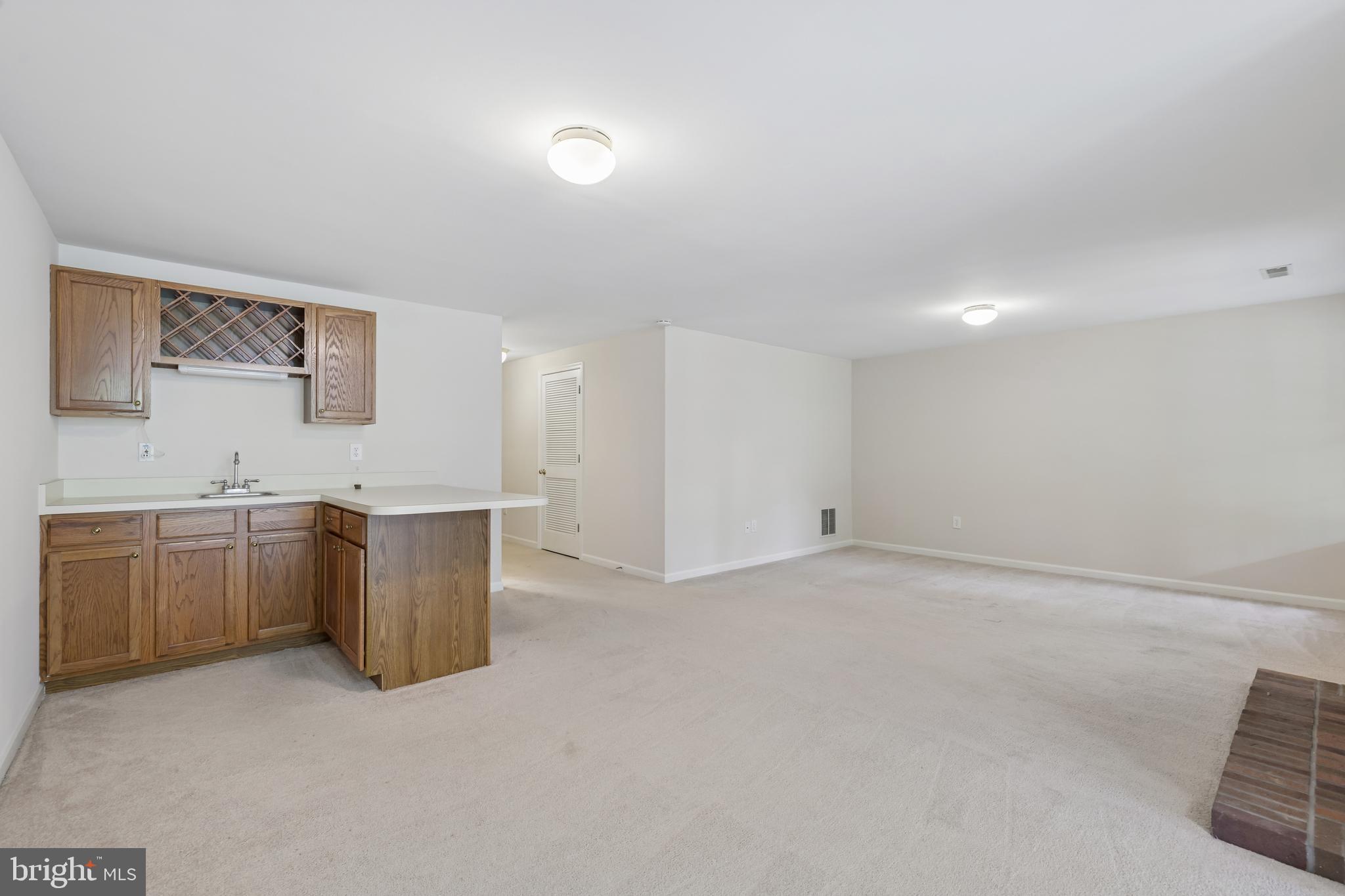 COLLEGE HILLS - Residential