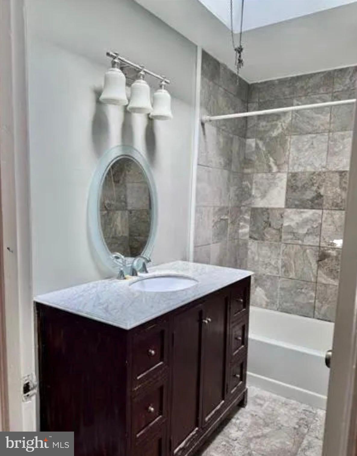 PHILADELPHIA (NORTHEAST) - Residential