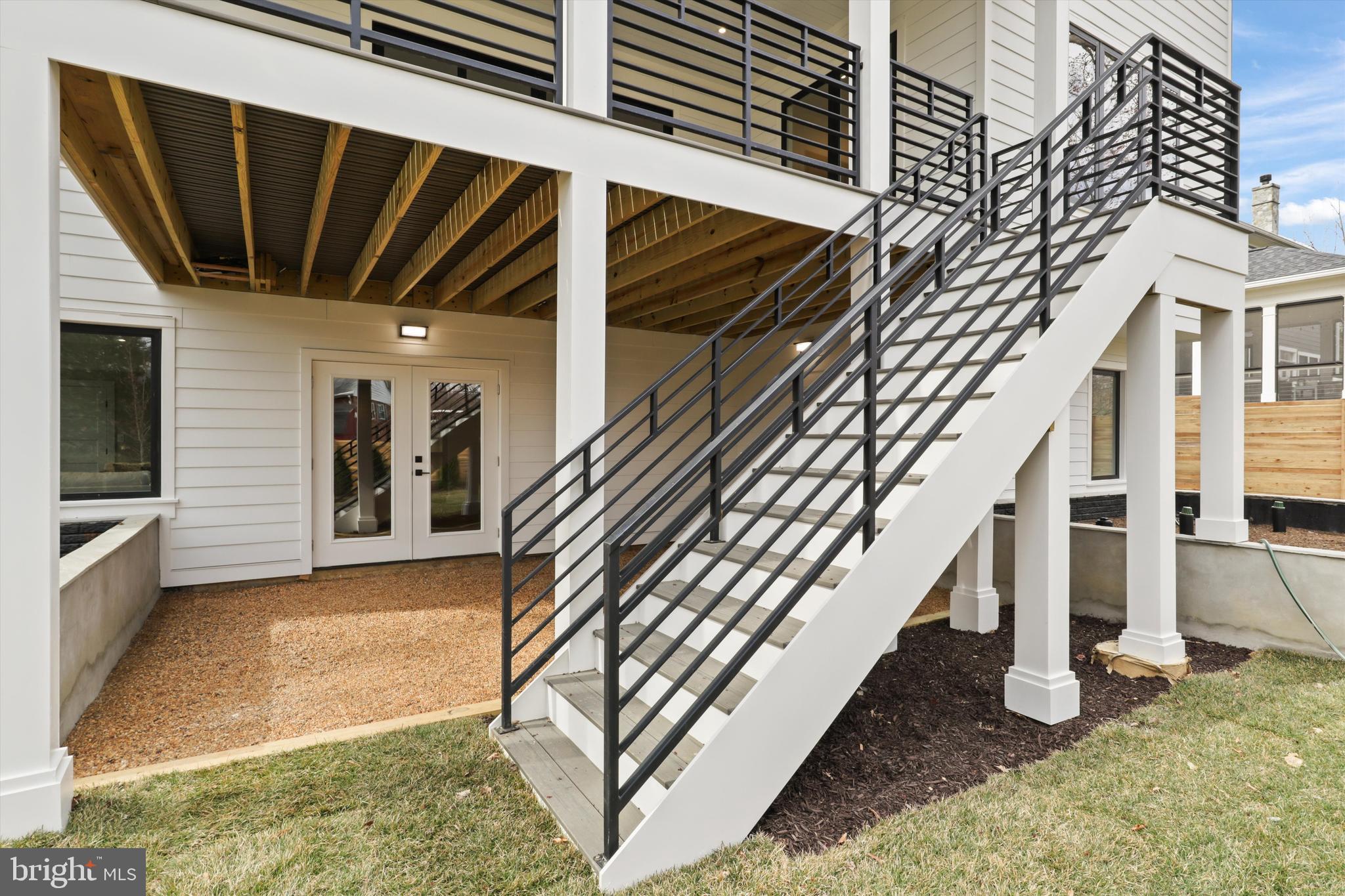 VIENNA WOODS - Residential