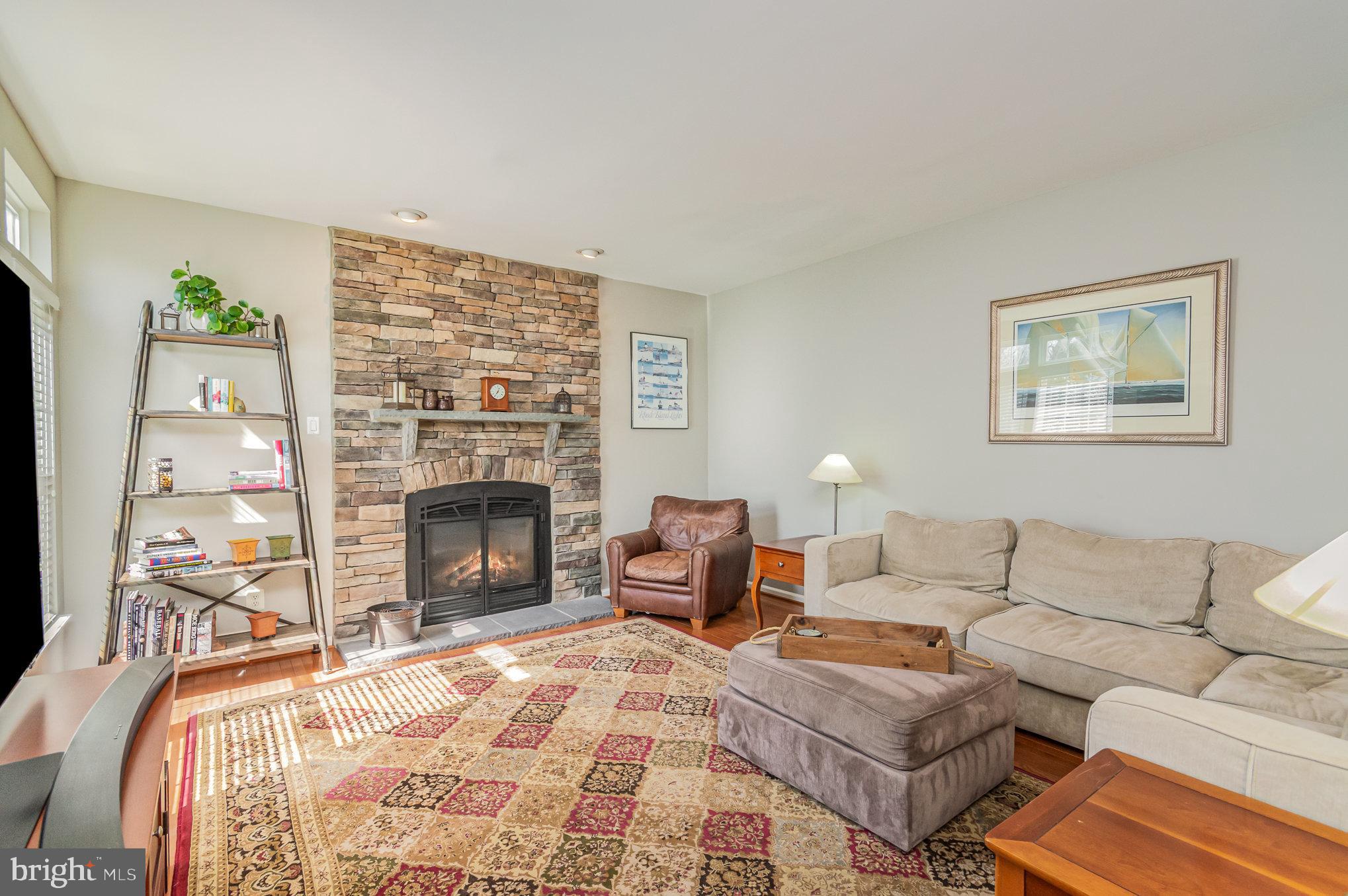 SOUTH RIDING - Residential