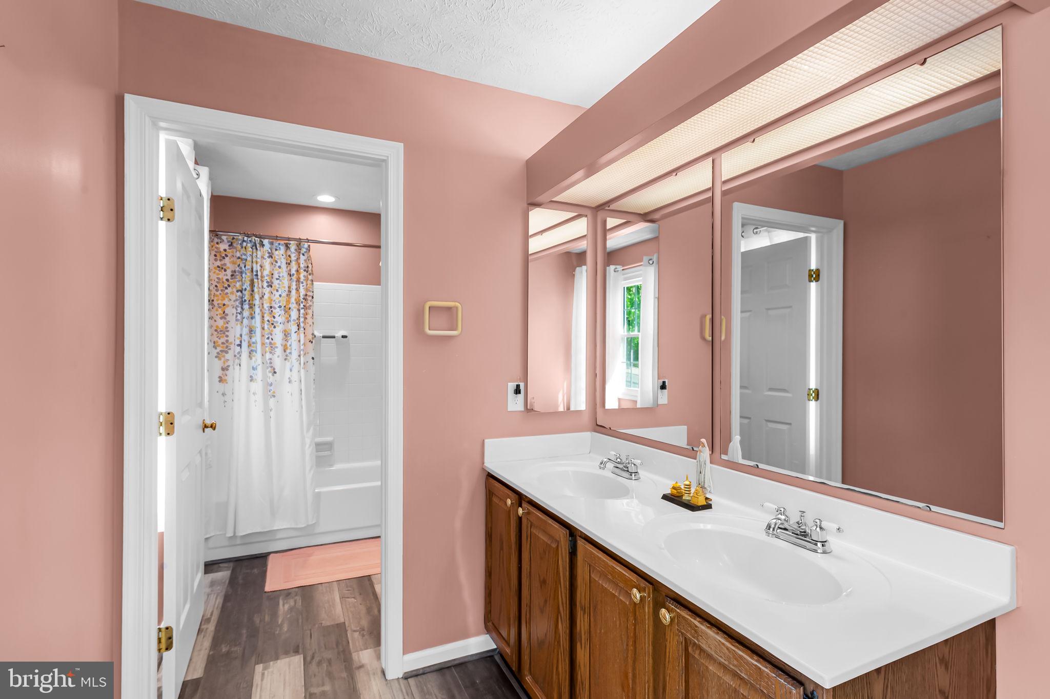WORTHINGTON GLEN - Residential
