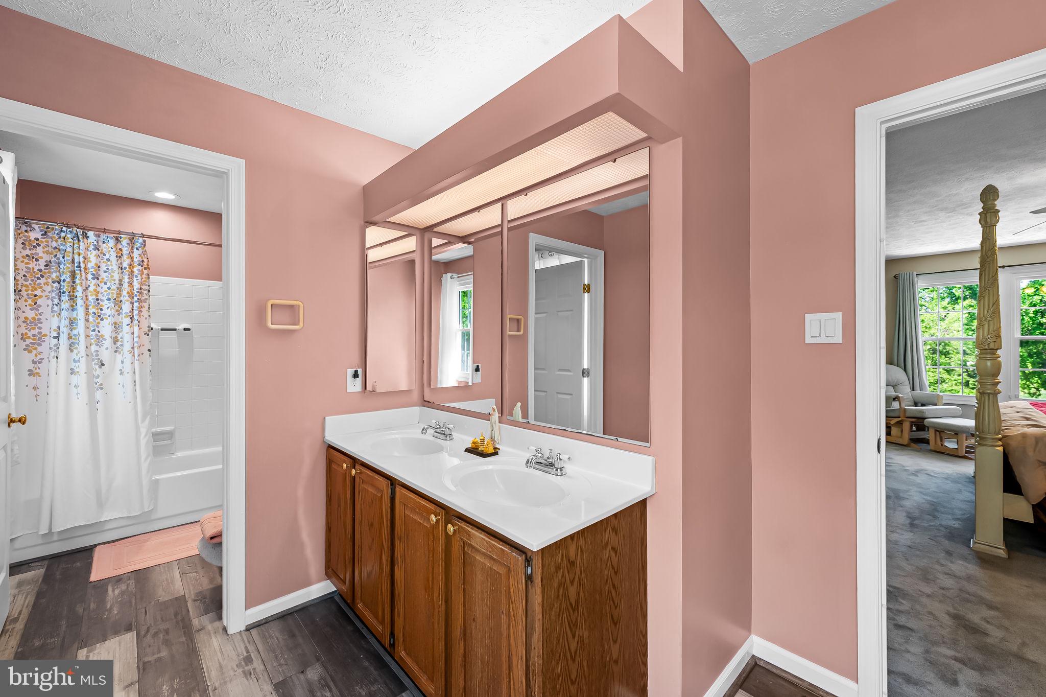 WORTHINGTON GLEN - Residential