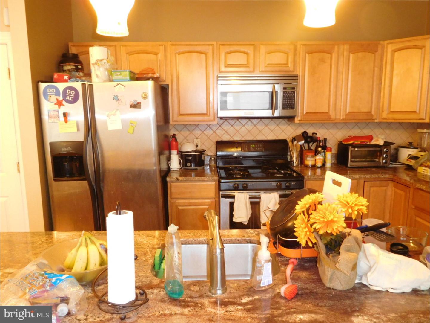 UNIVERSITY CITY - Residential Lease