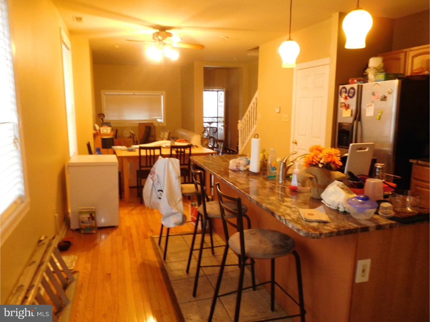 UNIVERSITY CITY - Residential Lease