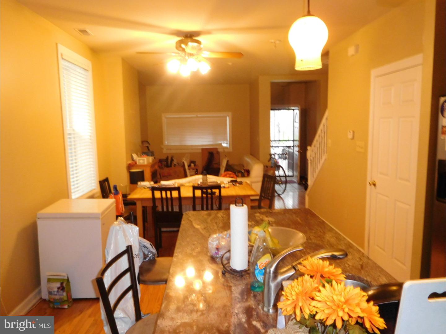 UNIVERSITY CITY - Residential Lease