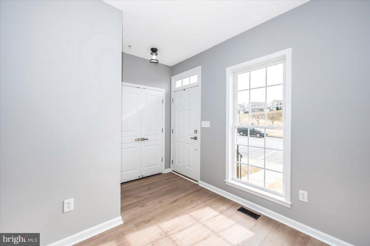 WHISPERING CREEK - Residential Lease