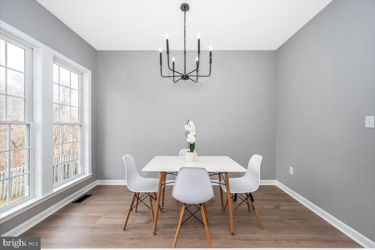 WHISPERING CREEK - Residential Lease
