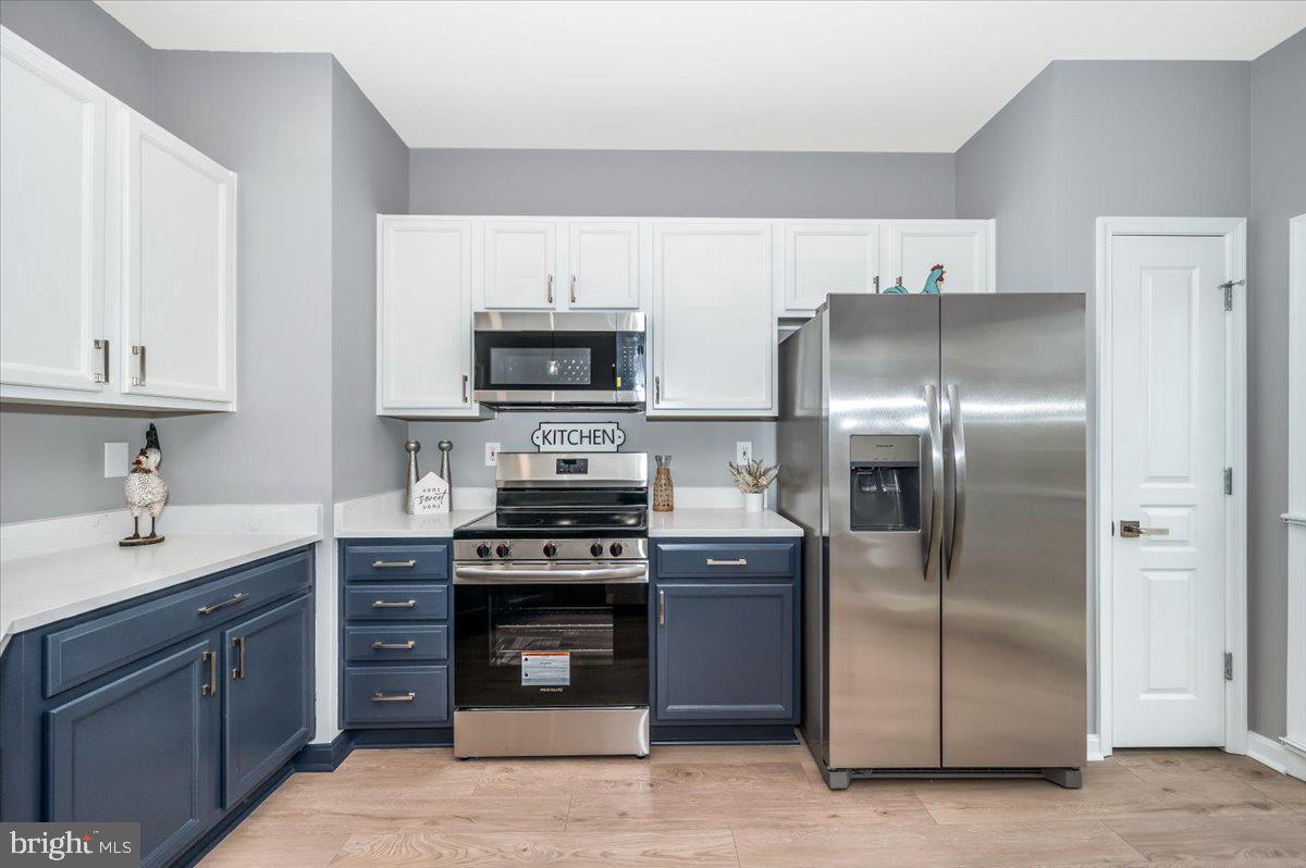 WHISPERING CREEK - Residential Lease
