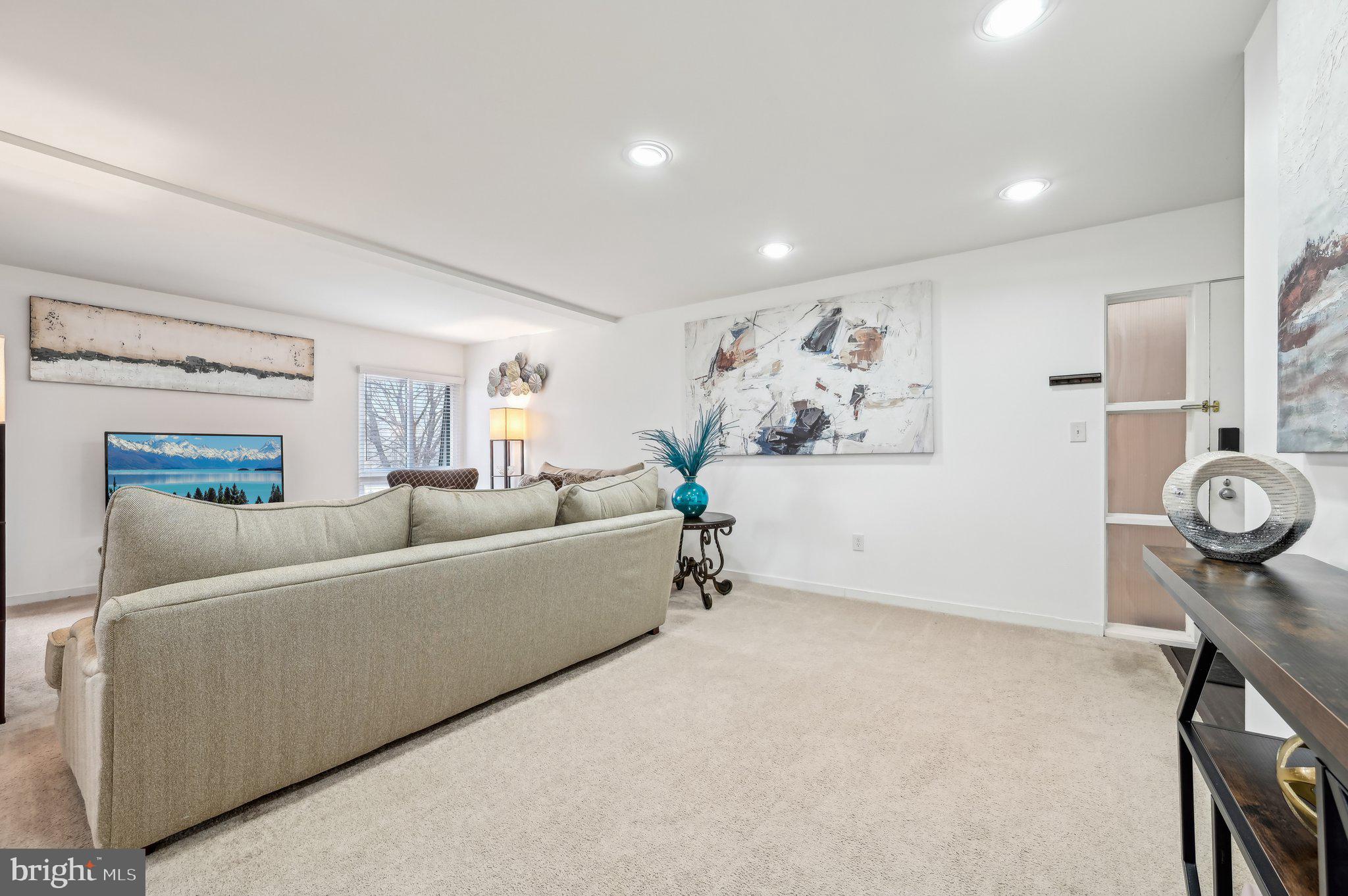 STEVENSON VILLAGE CONDO - Residential
