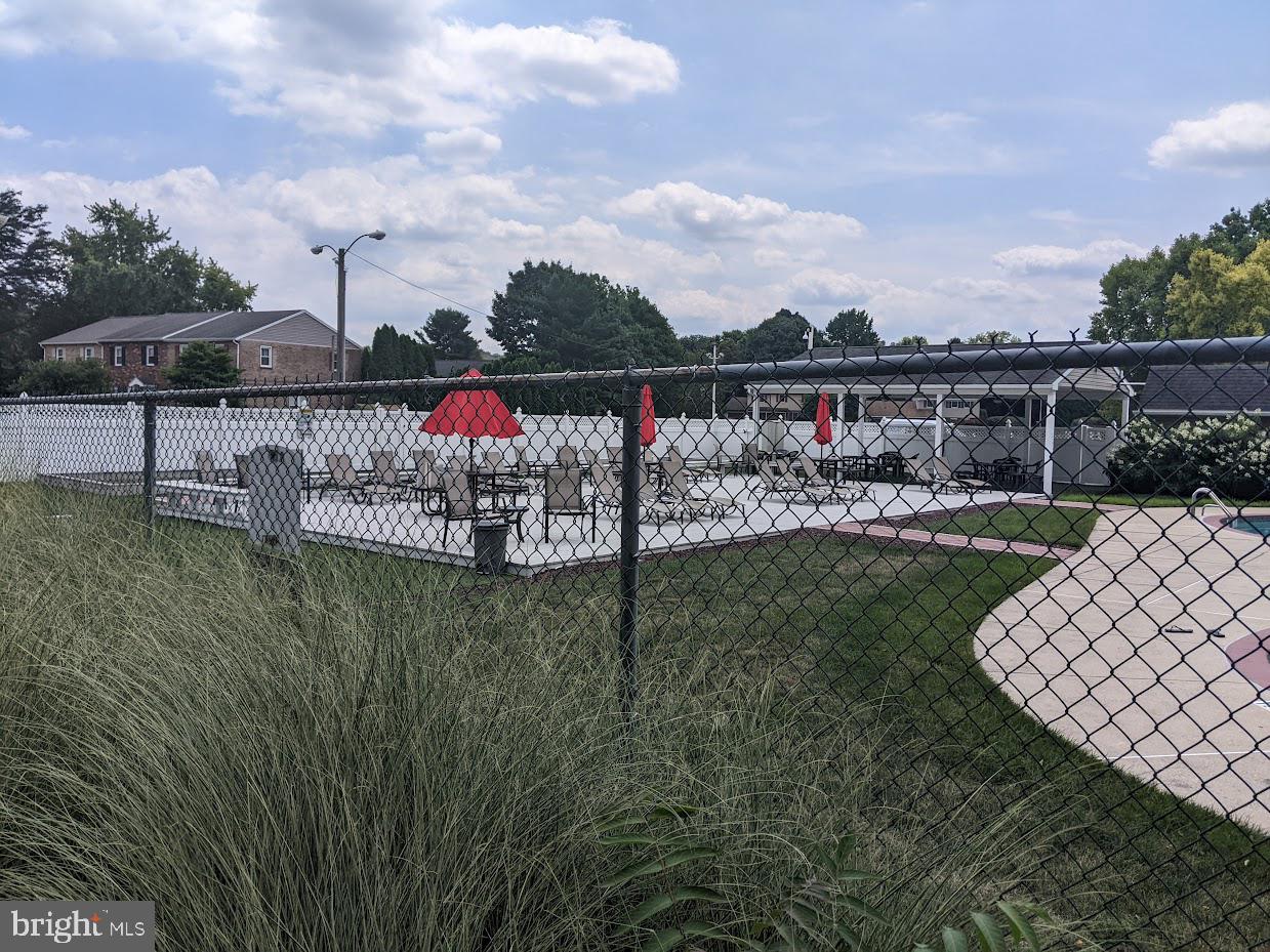 BERKSHIRE ESTATES - Residential Lease