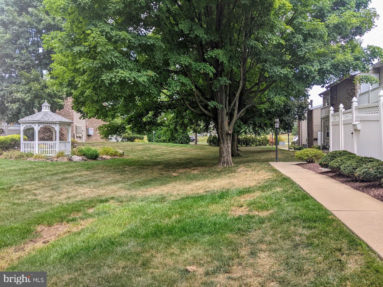 BERKSHIRE ESTATES - Residential Lease