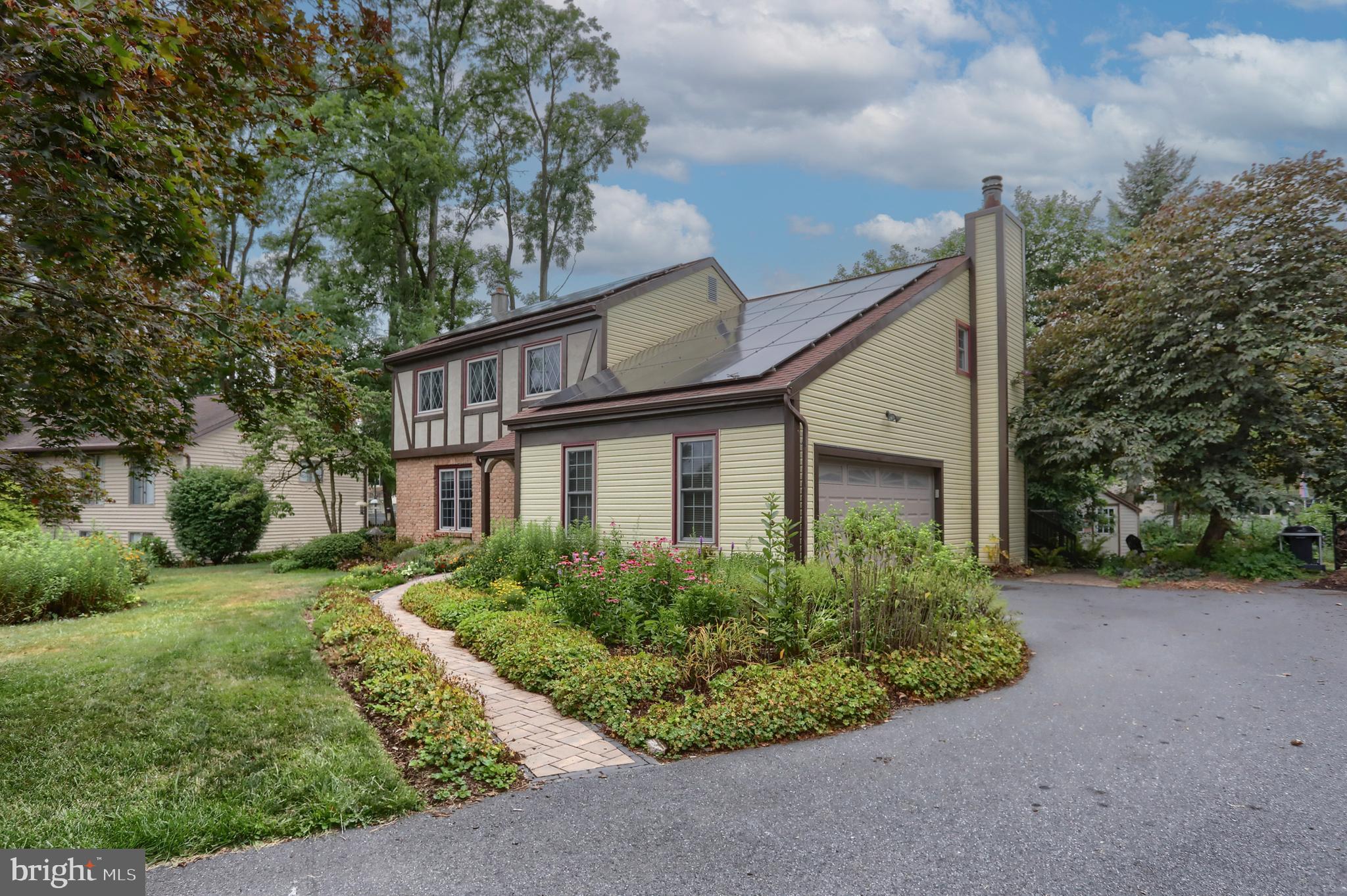 KRIM COURT - Residential