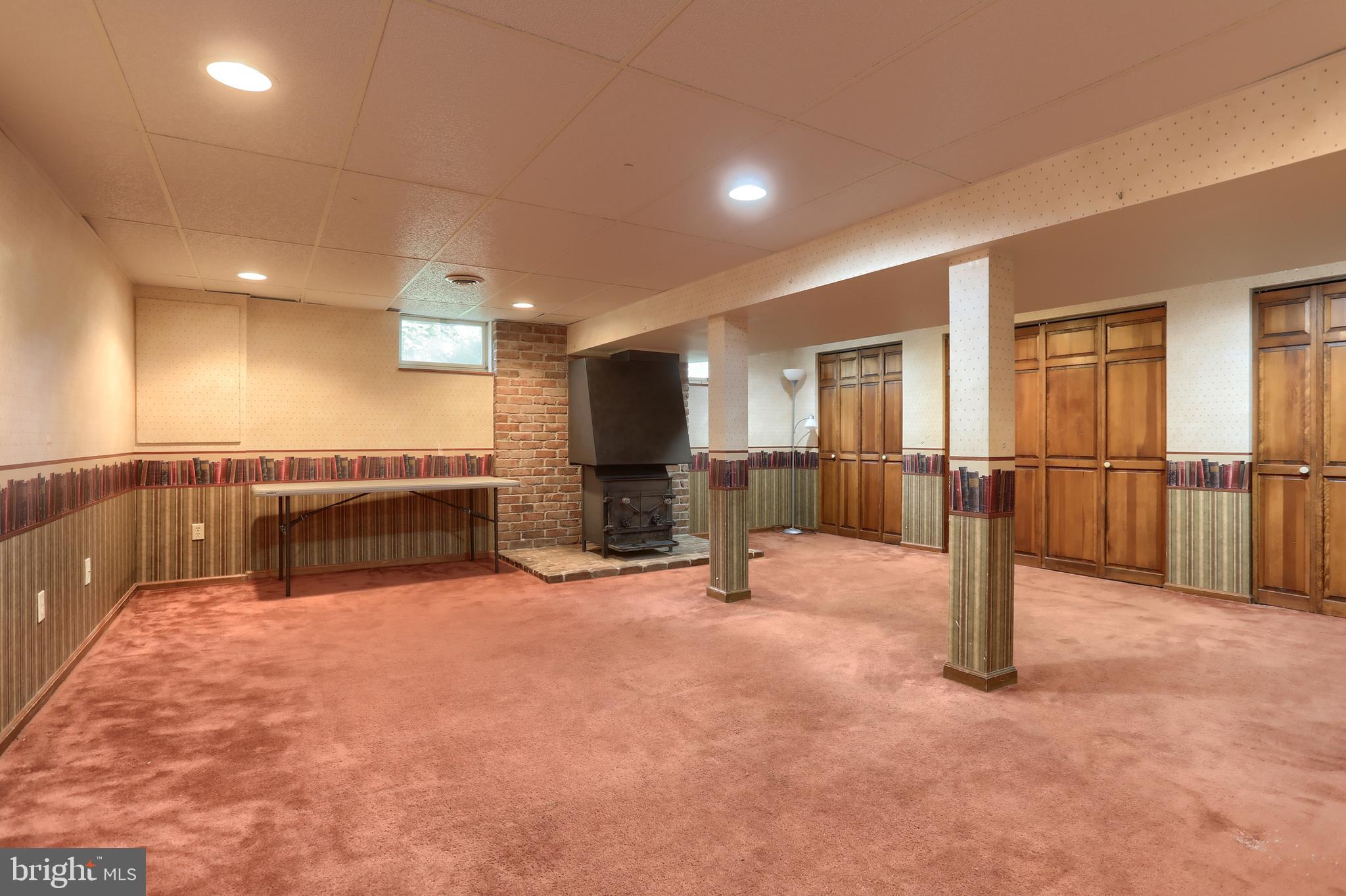 KRIM COURT - Residential