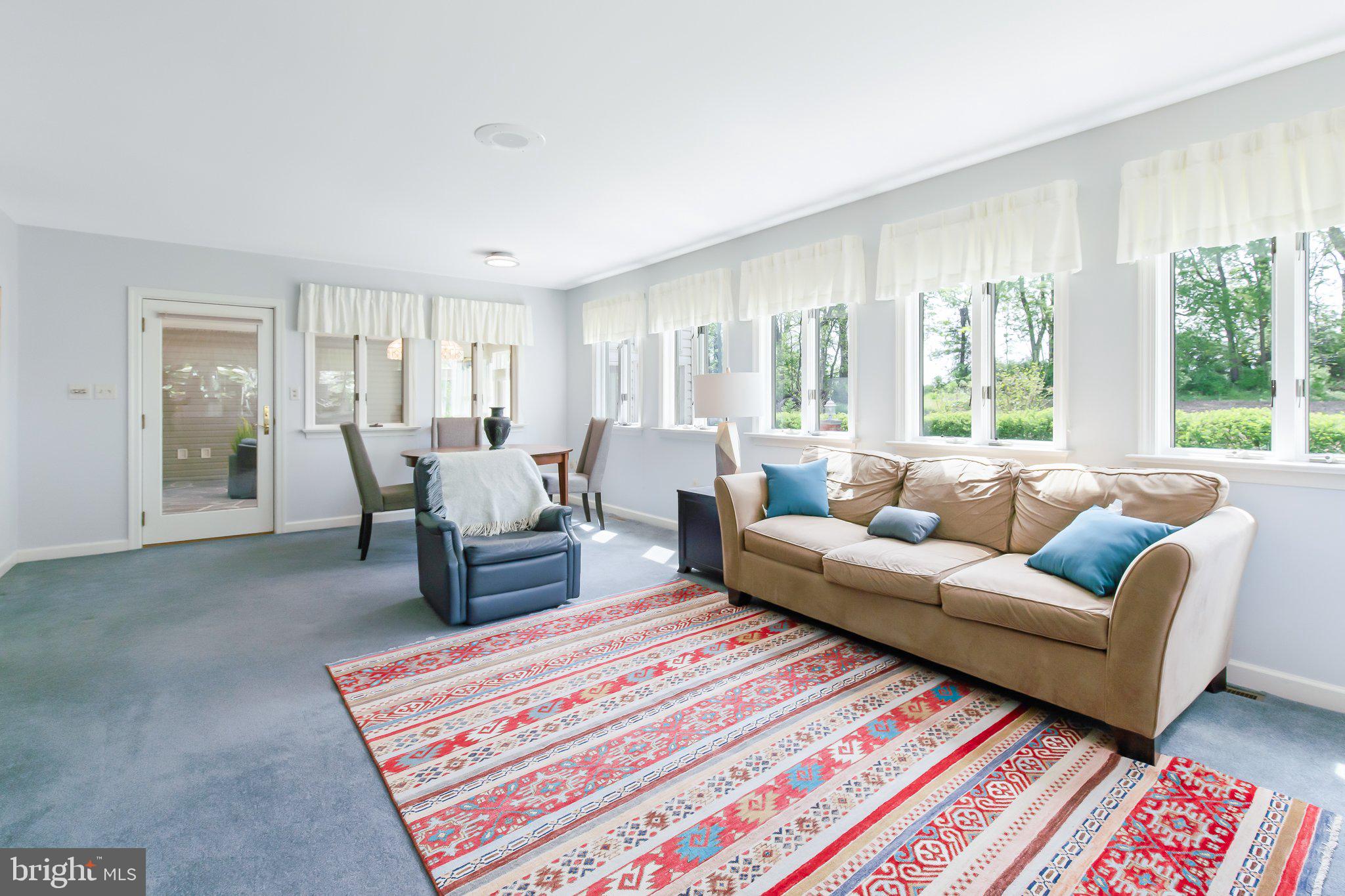 WOODS EDGE - Residential