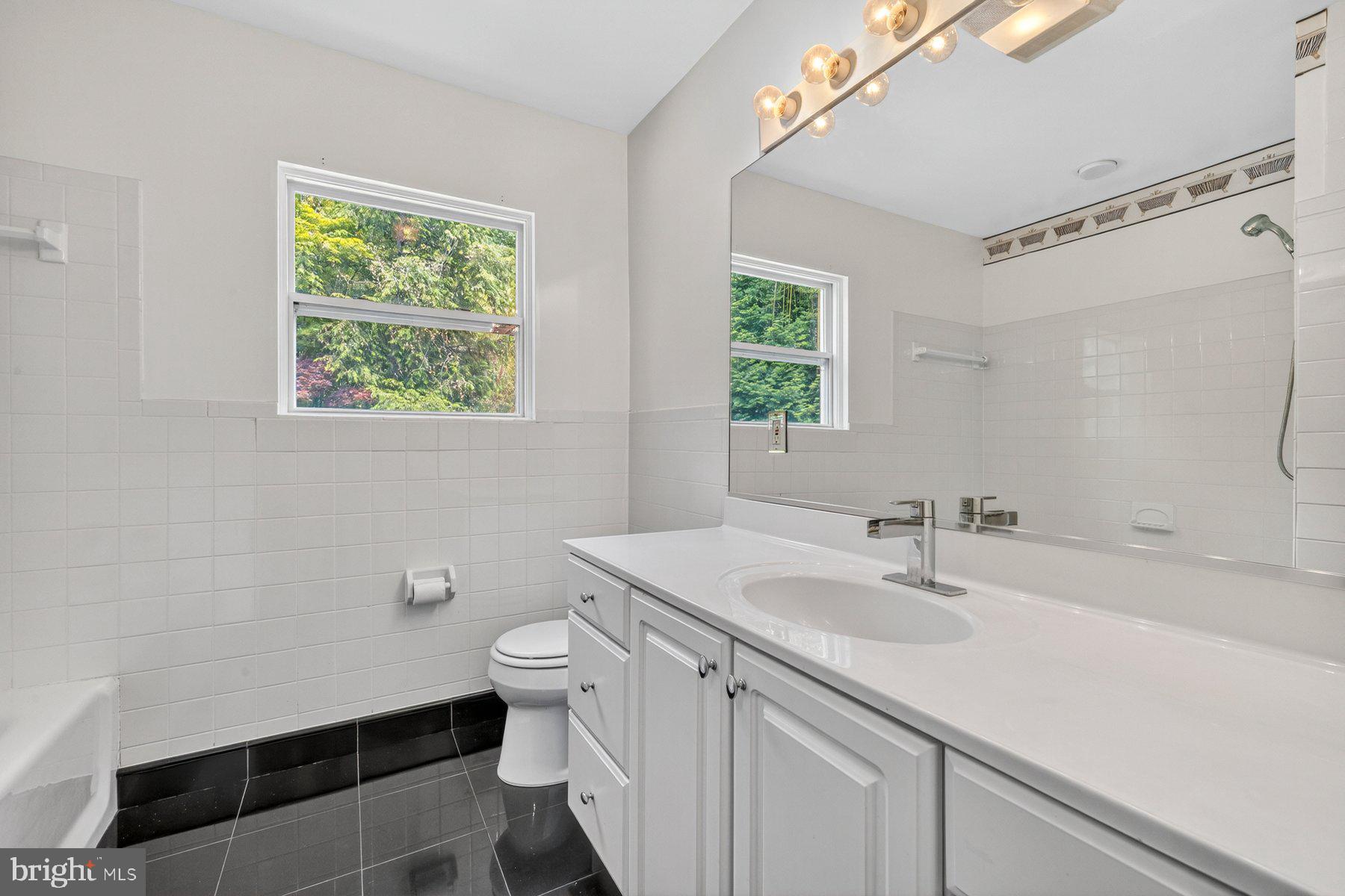 ROLLINGWOOD - Residential