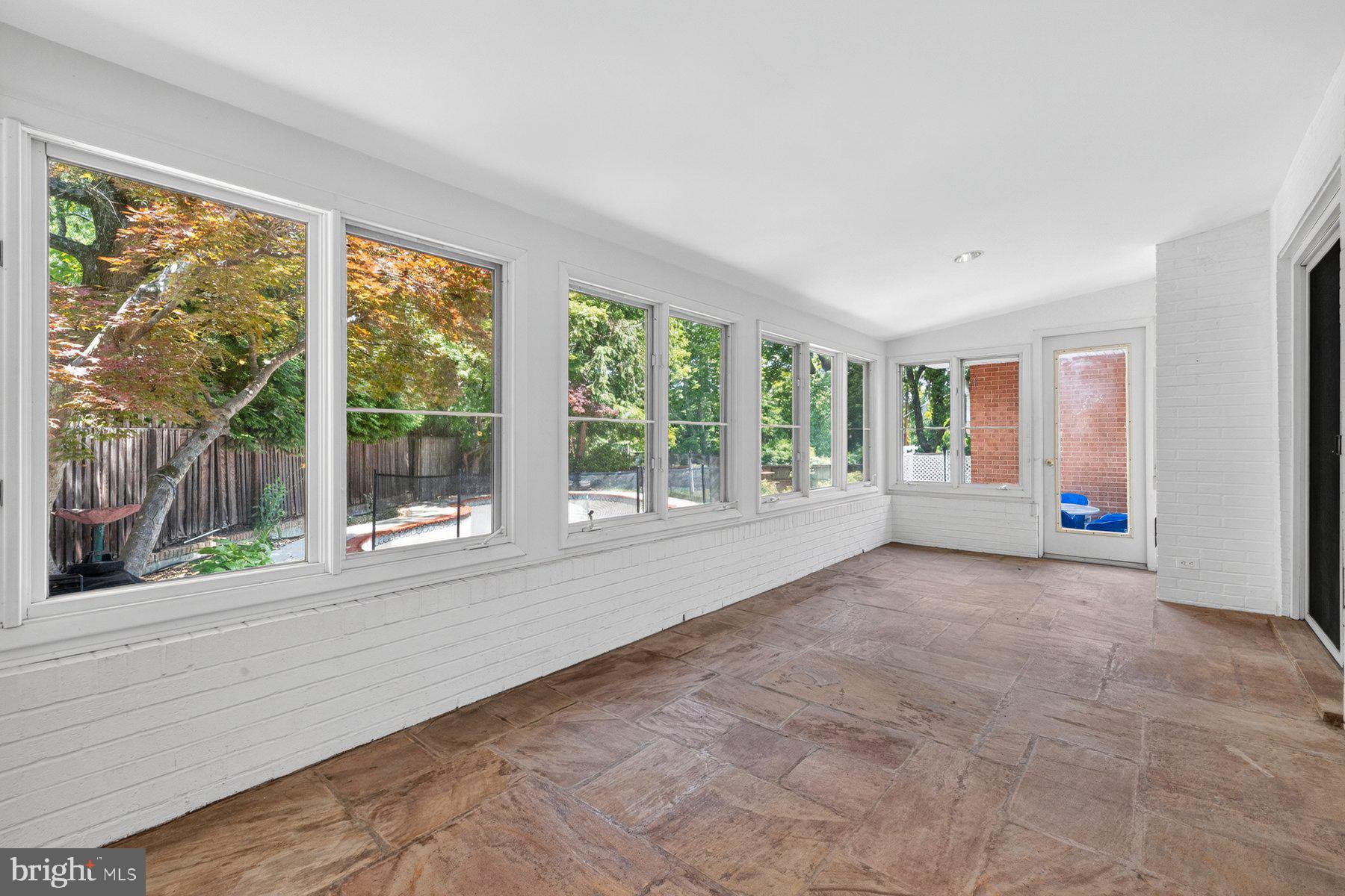 ROLLINGWOOD - Residential