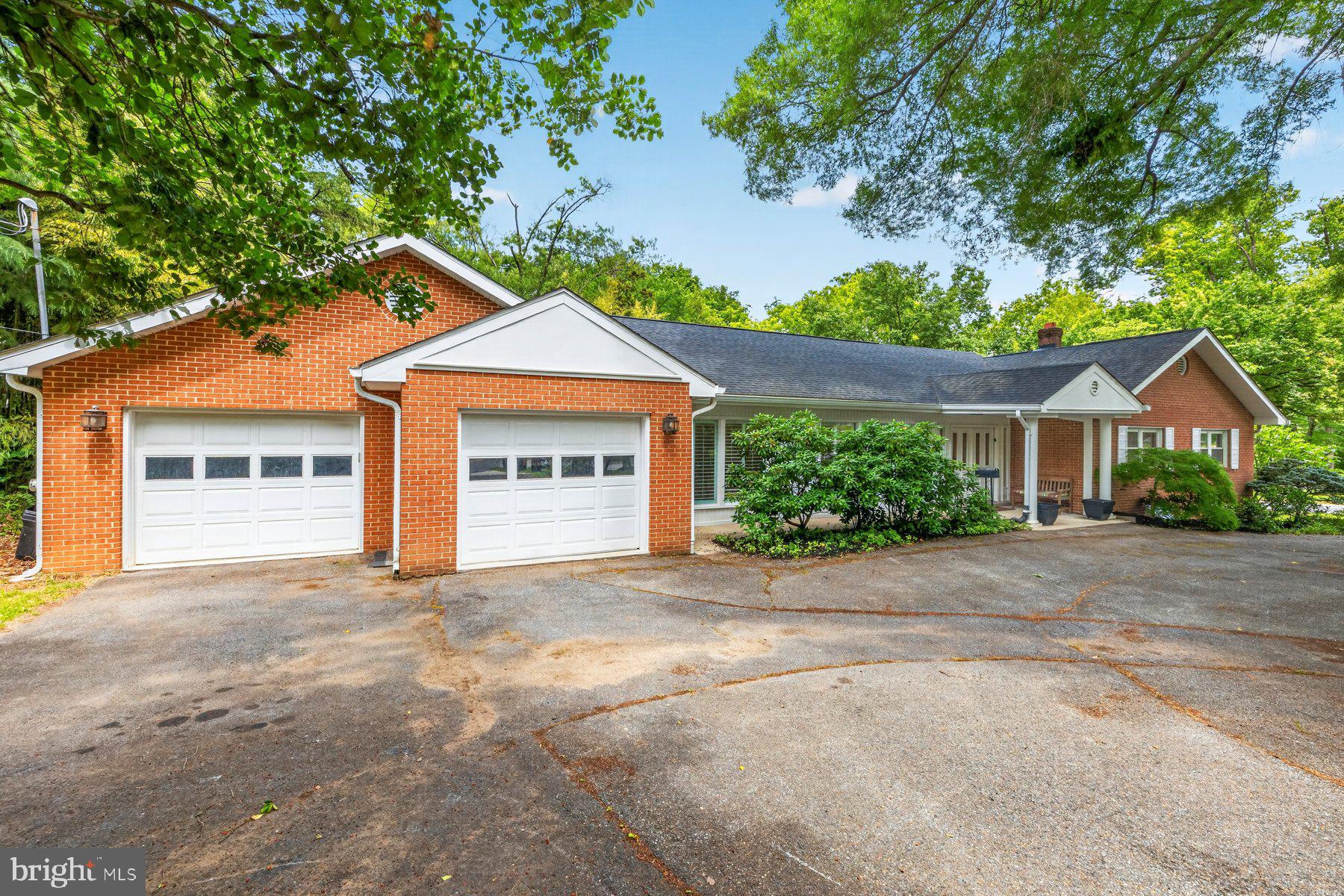 ROLLINGWOOD - Residential