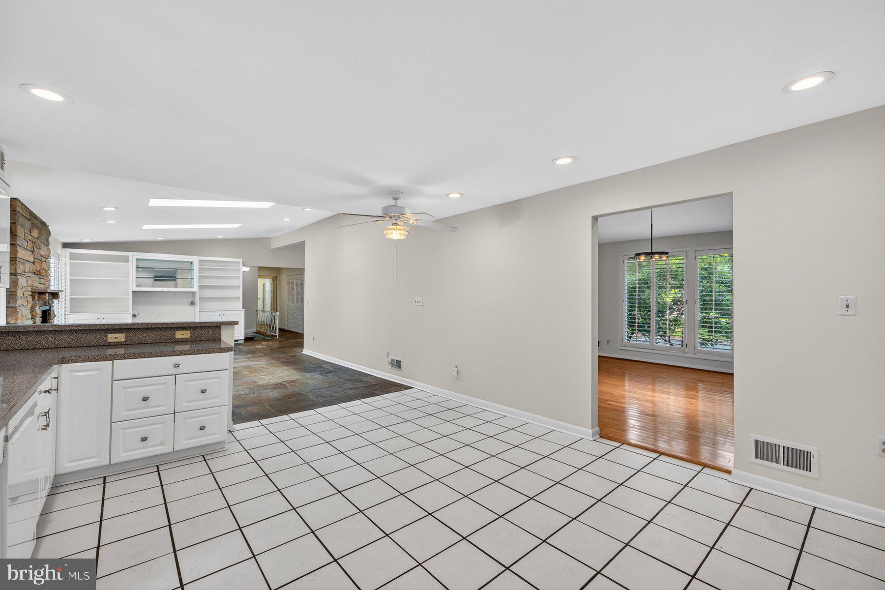 ROLLINGWOOD - Residential
