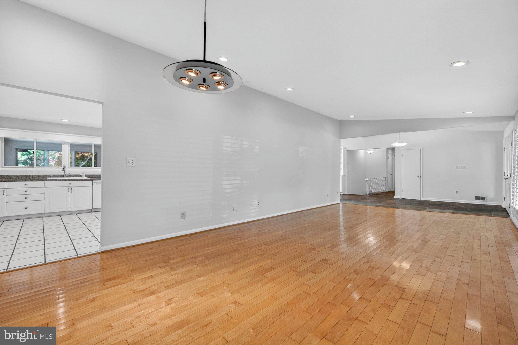 ROLLINGWOOD - Residential