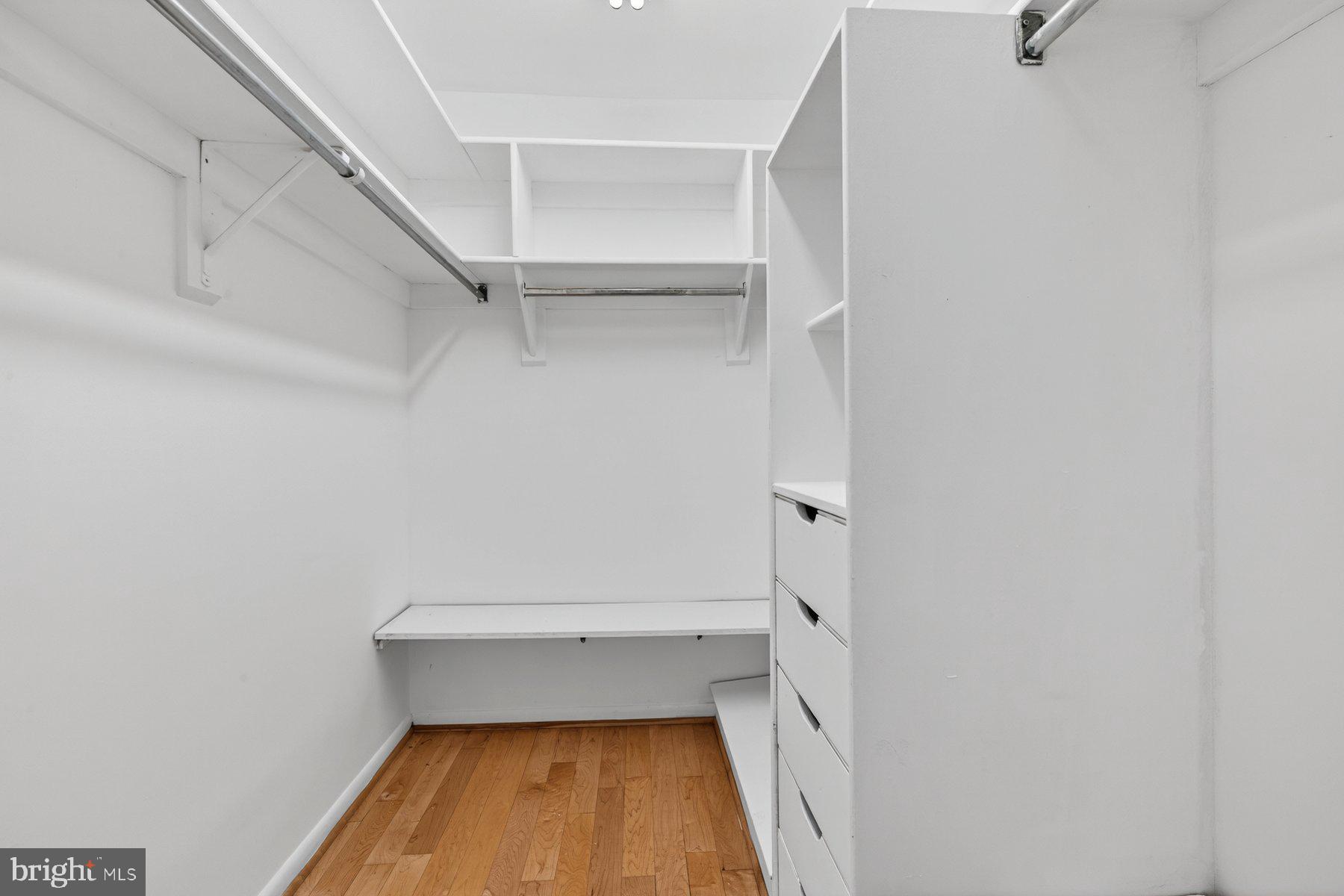 ROLLINGWOOD - Residential
