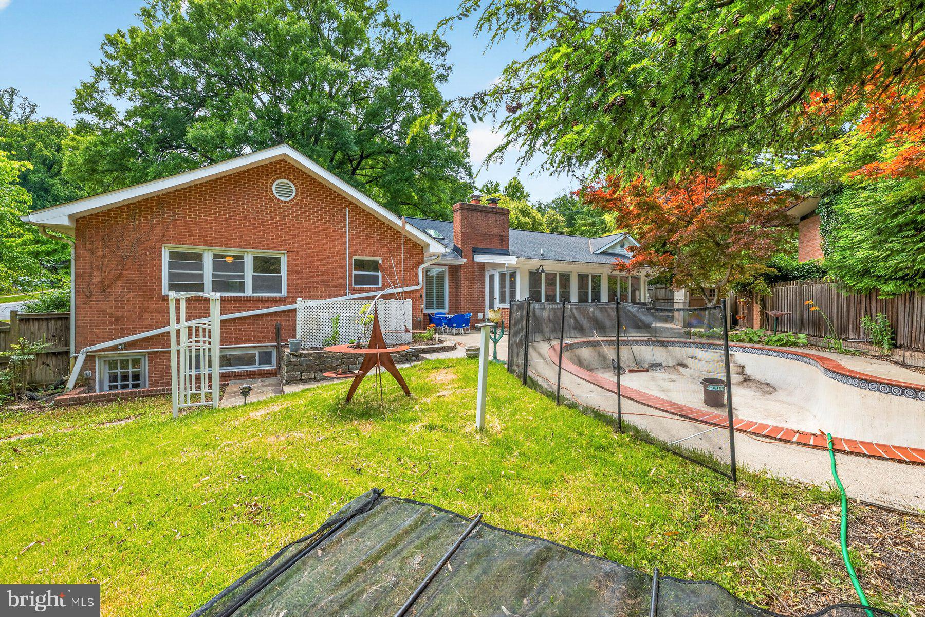 ROLLINGWOOD - Residential