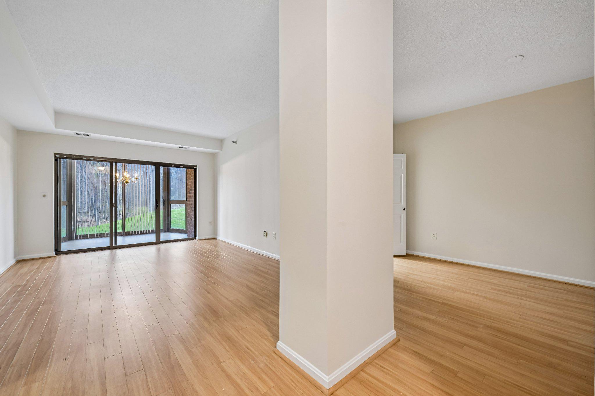 TURNBERRY COURTS AT LEIS - Residential