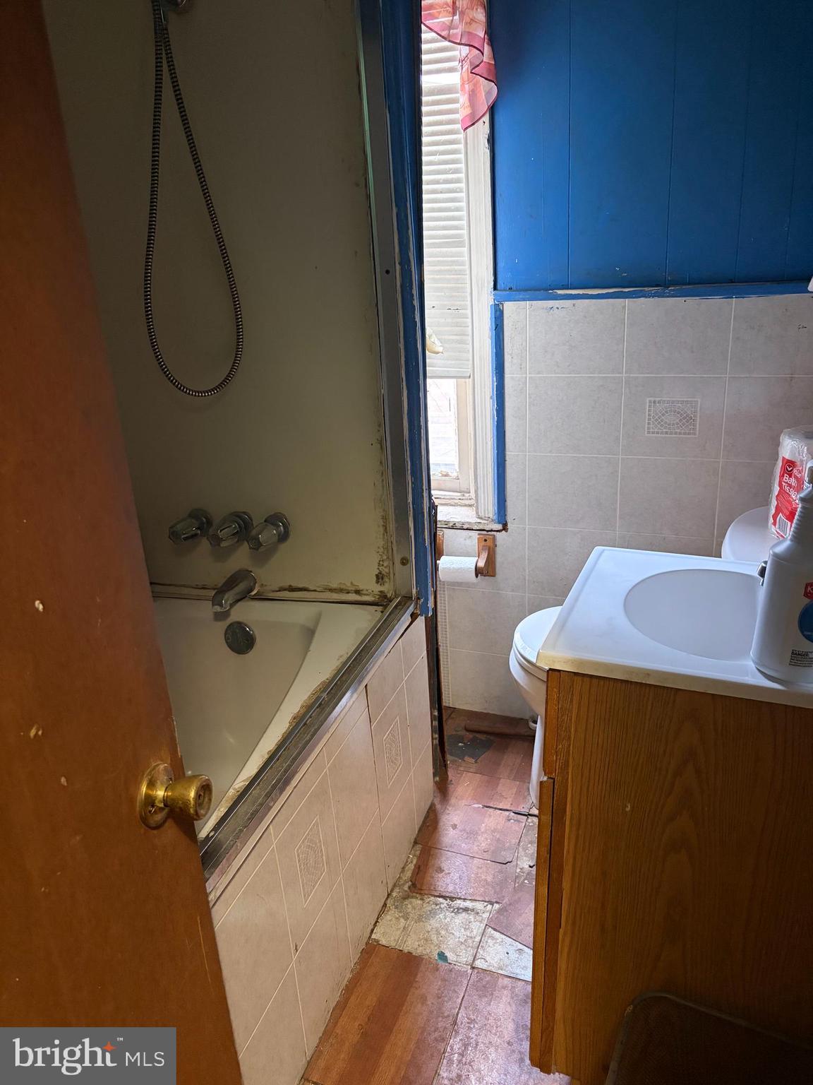 WEST PHILADELPHIA - Residential