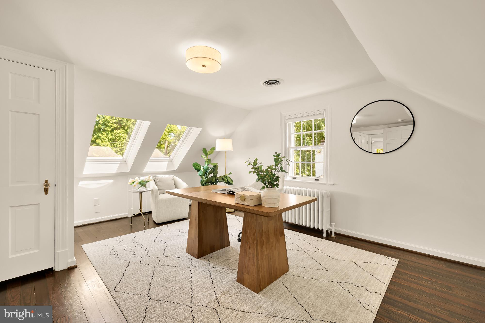 CHEVY CHASE - Residential