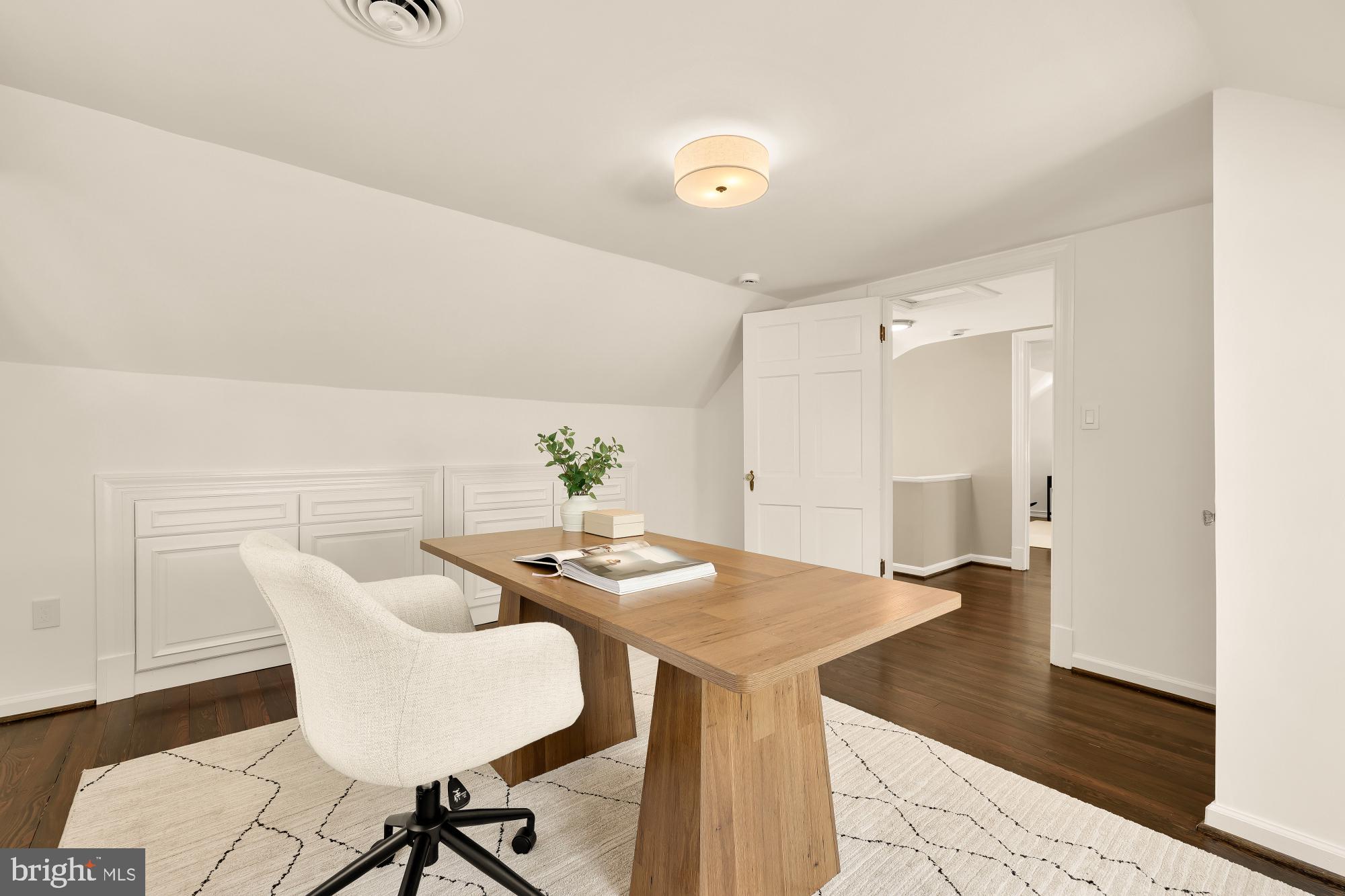CHEVY CHASE - Residential