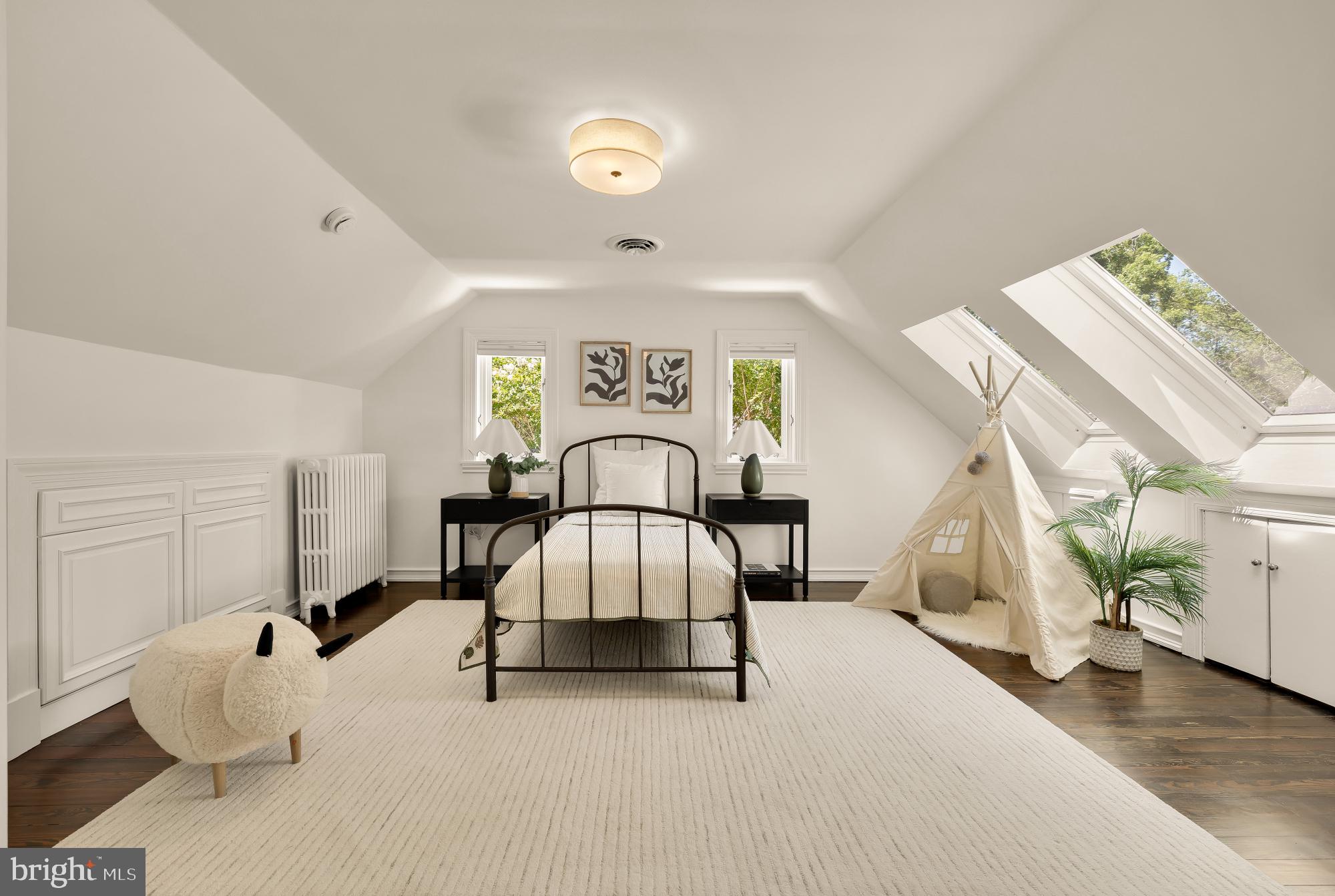 CHEVY CHASE - Residential
