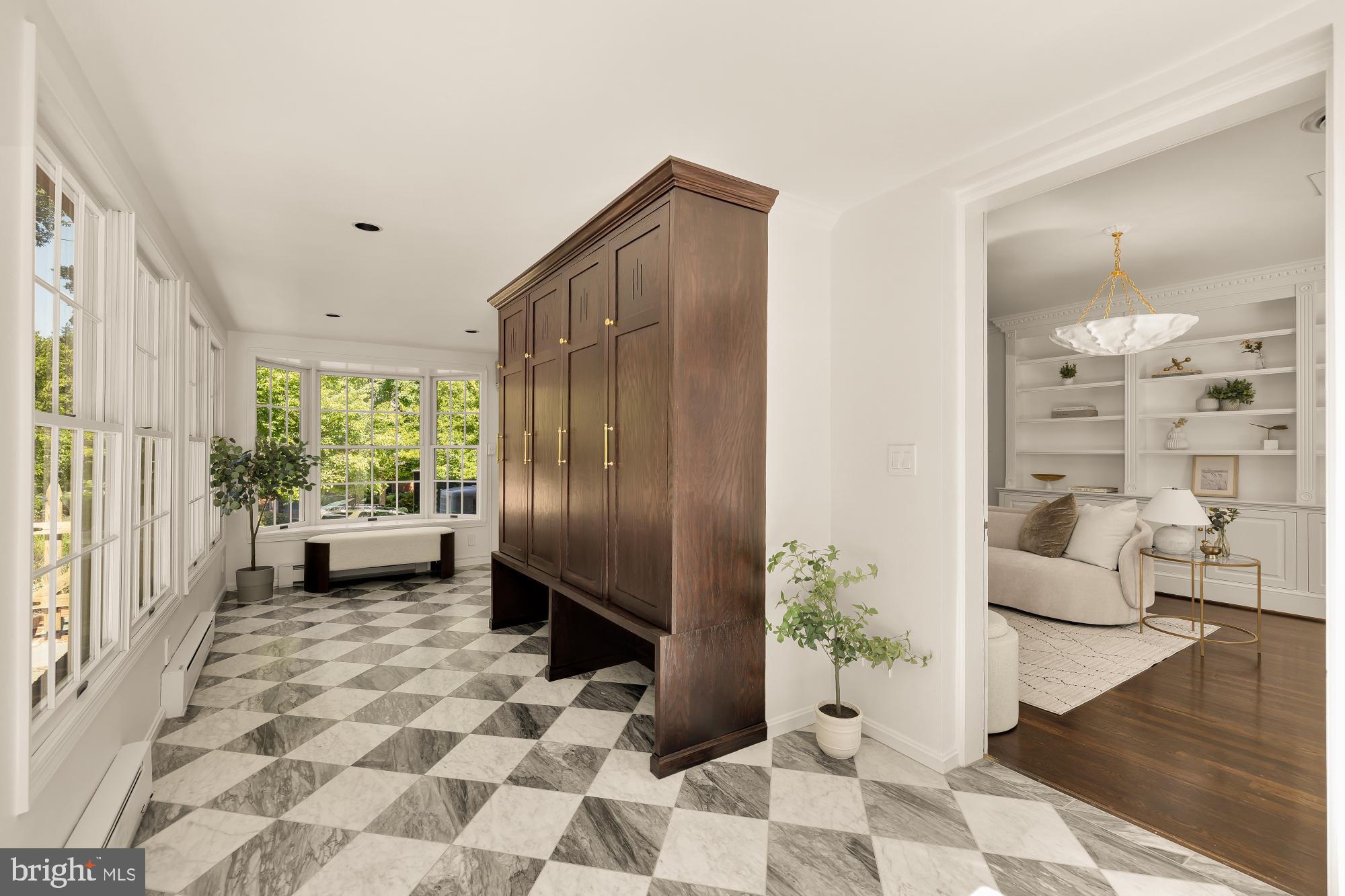 CHEVY CHASE - Residential
