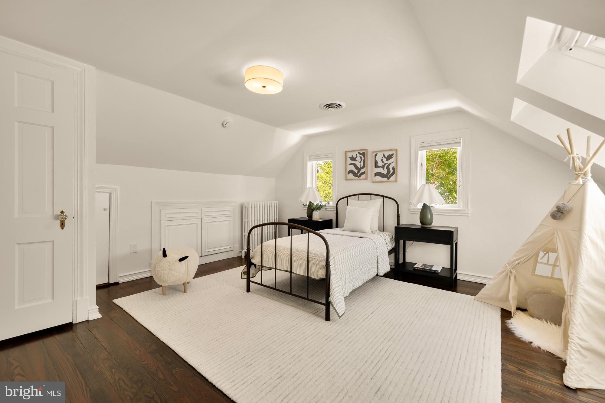 CHEVY CHASE - Residential