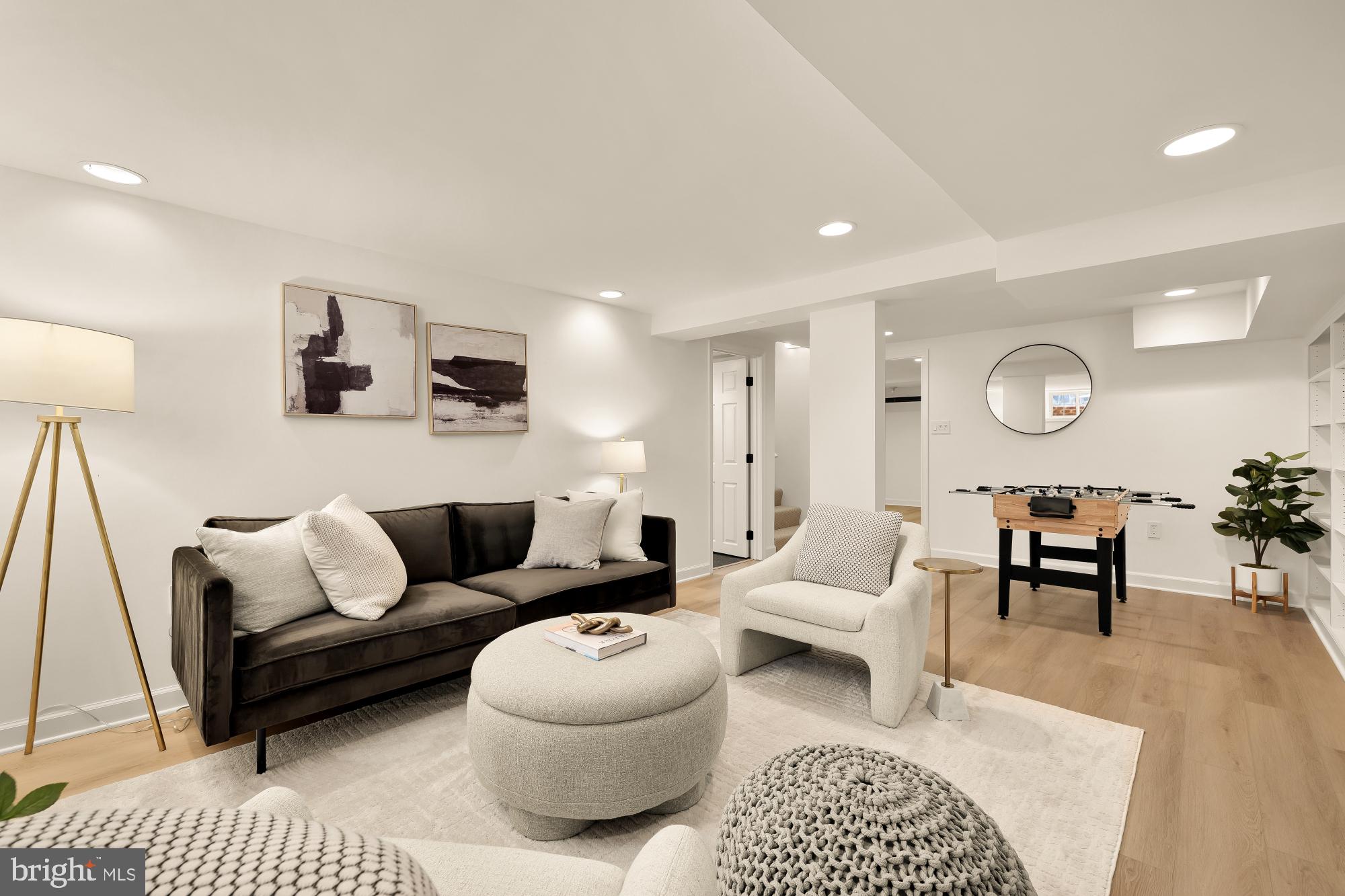 CHEVY CHASE - Residential