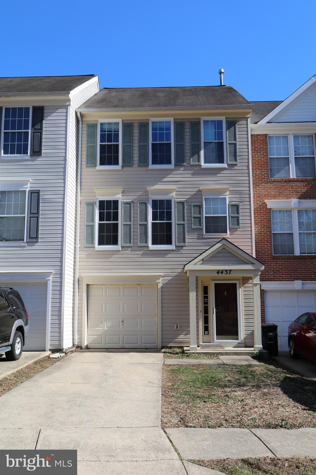 Beautiful 3 BR, 2.5 Bath, 3 level Townhouse located in the established Kings Grant community. Featuring a modern kitchen w/ table space, Open stairwell w/hardwood floors on the main level, wood burning fireplace, Fresh Paint, New Stainless-Steel appliances, 1 car garage and much more...   Credit 640+, Income 92K+