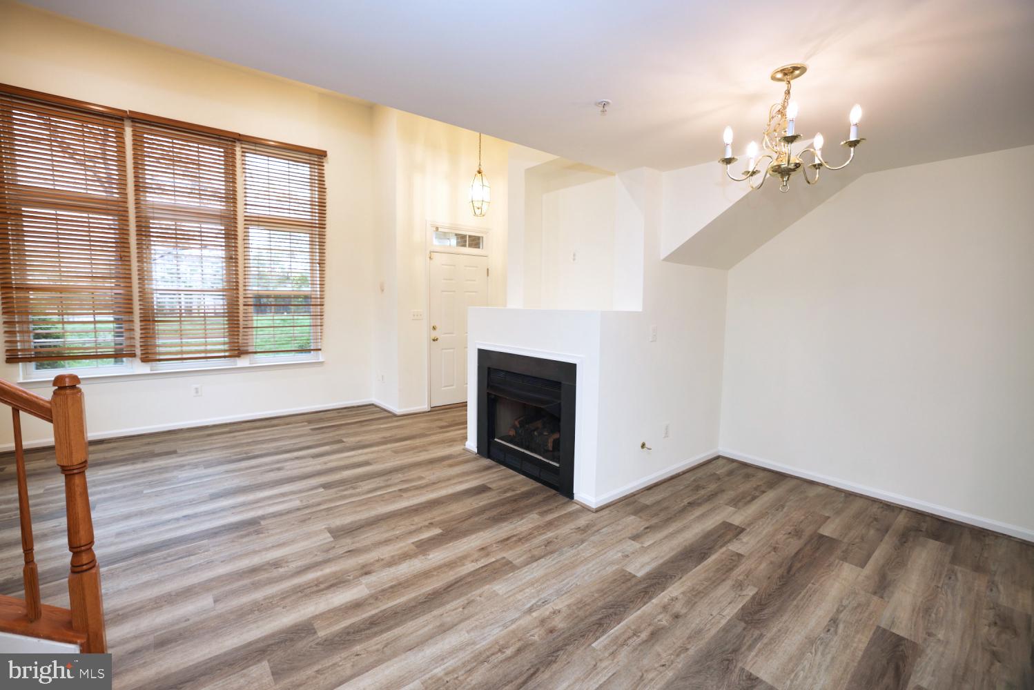 AMBER SPRING CONDOMINIUMS - Residential Lease
