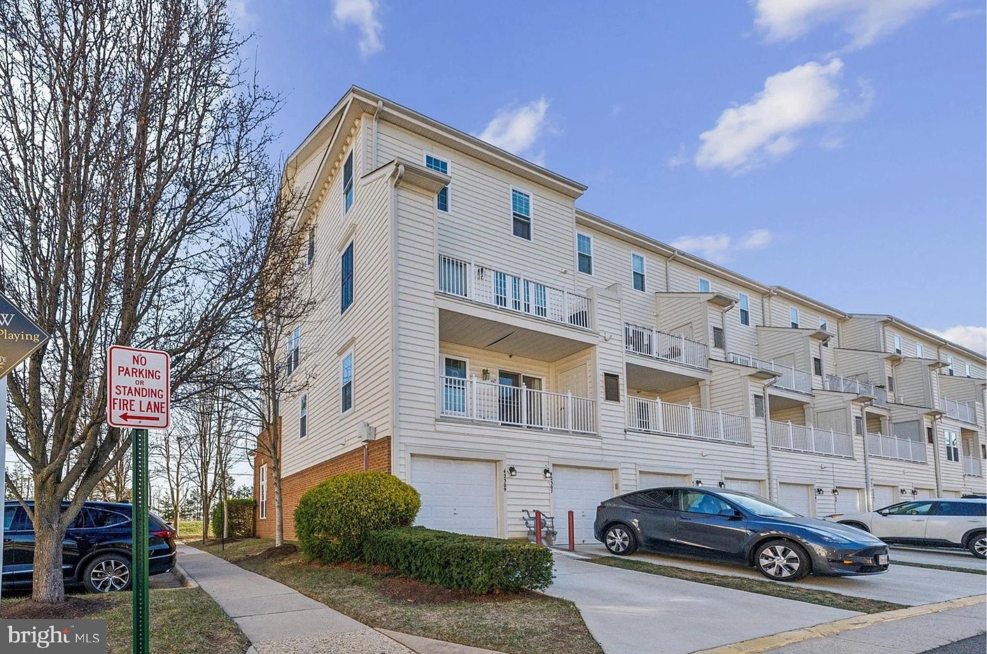 AMBER SPRING CONDOMINIUMS - Residential Lease