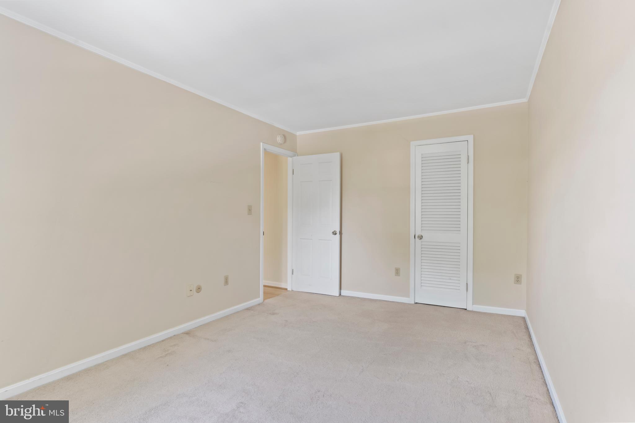 CUMBERLAND COURT APARTMENTS - Residential