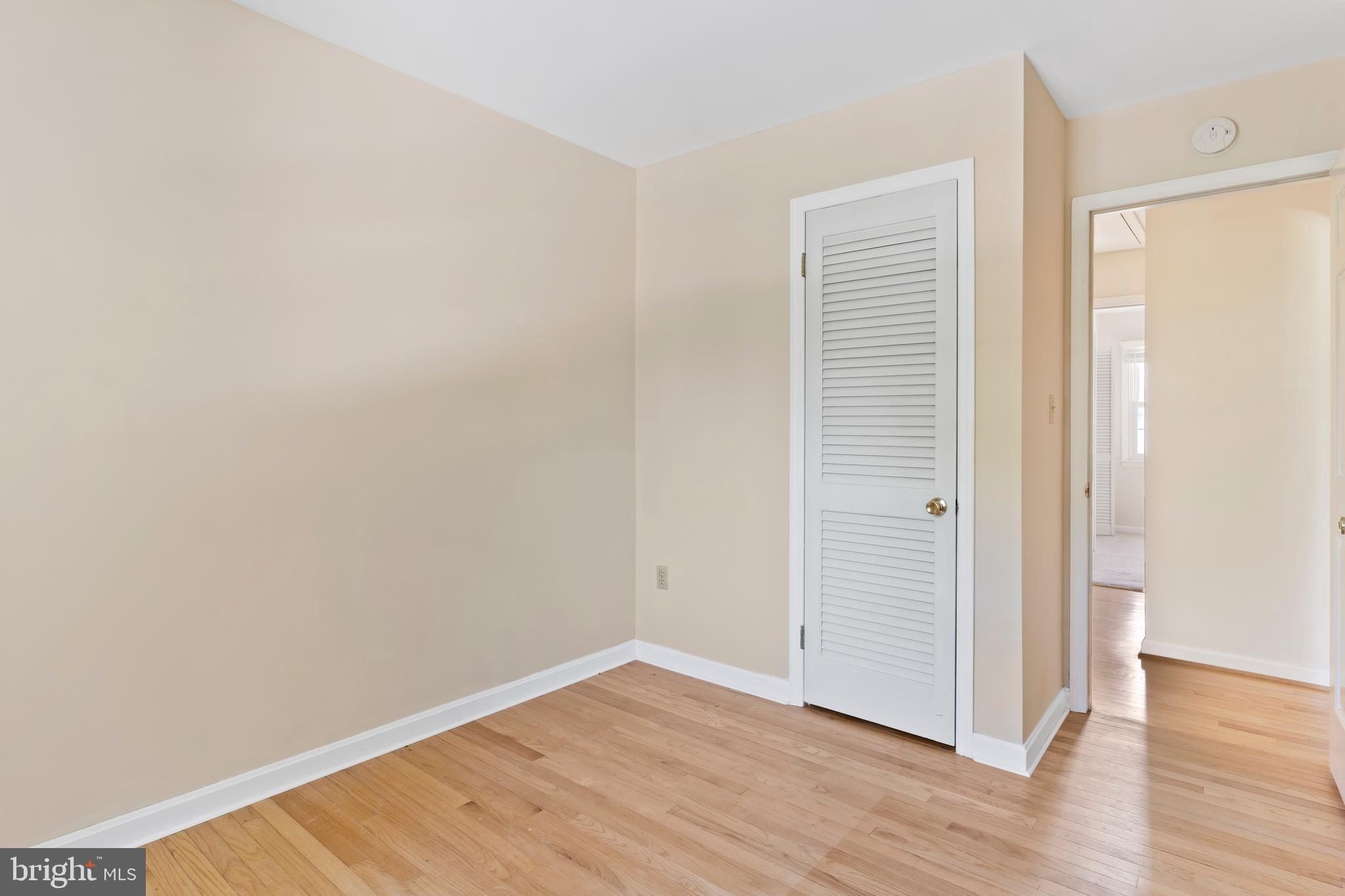 CUMBERLAND COURT APARTMENTS - Residential