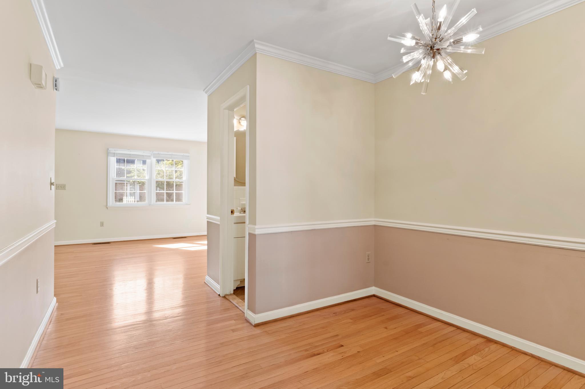 CUMBERLAND COURT APARTMENTS - Residential