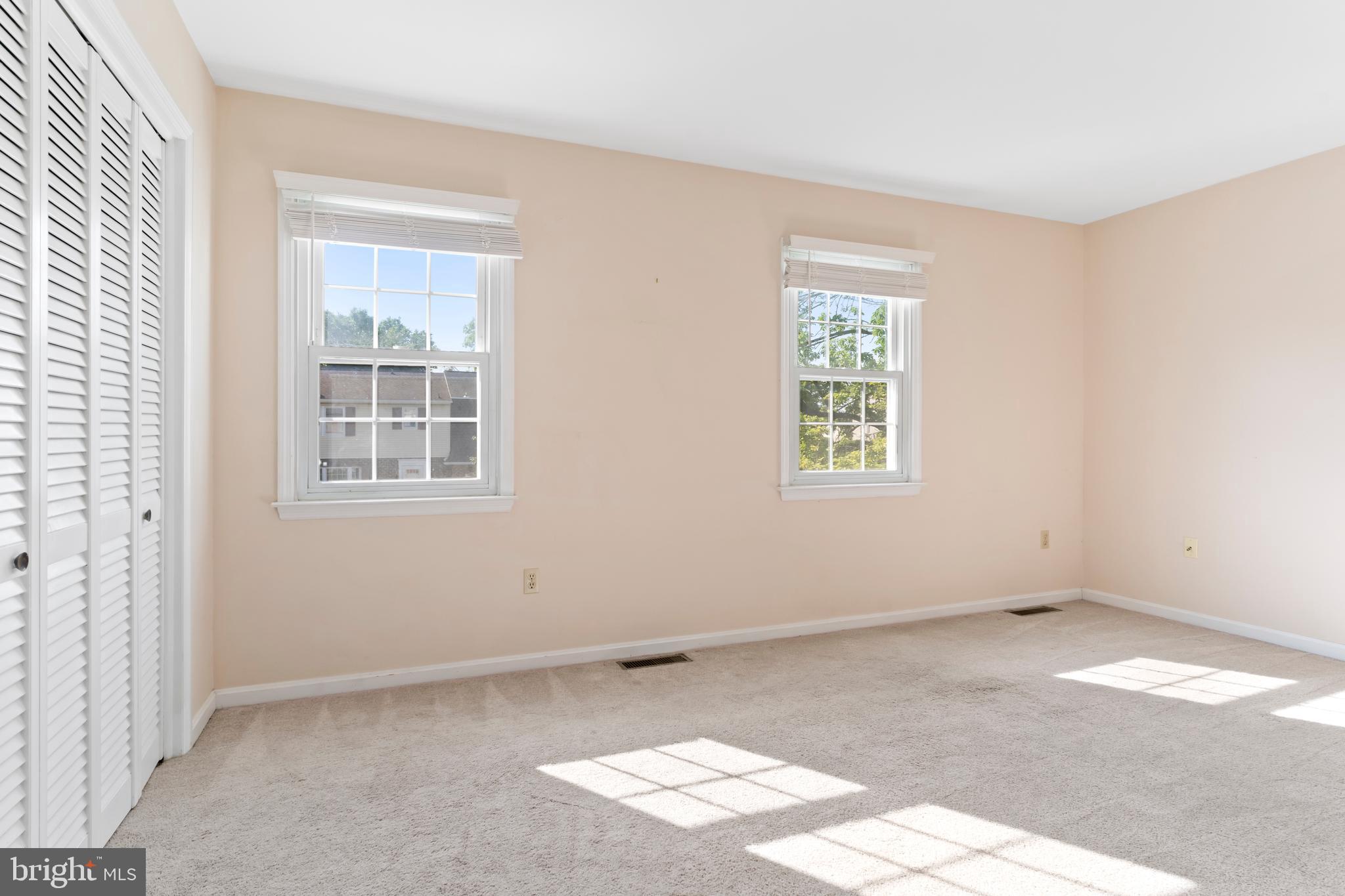 CUMBERLAND COURT APARTMENTS - Residential