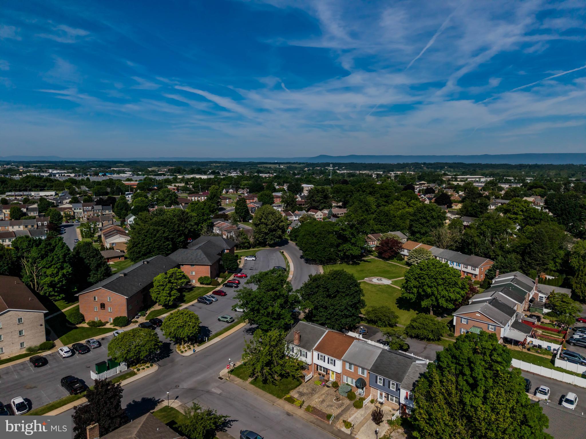 CUMBERLAND COURT APARTMENTS - Residential